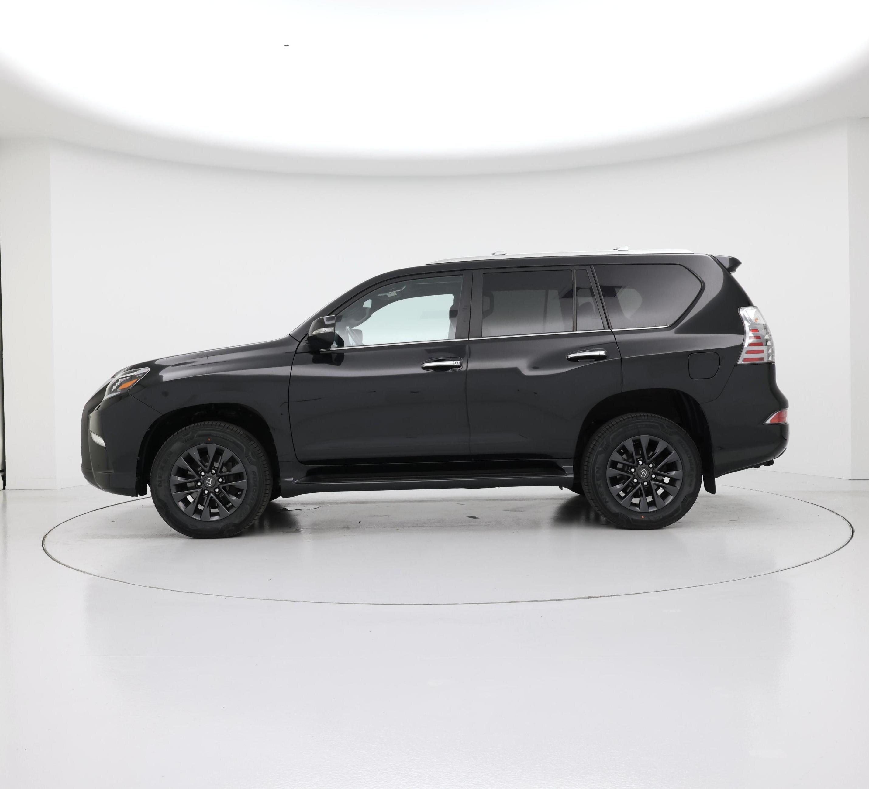 Thumbnail: 2023 Lexus GX - 3