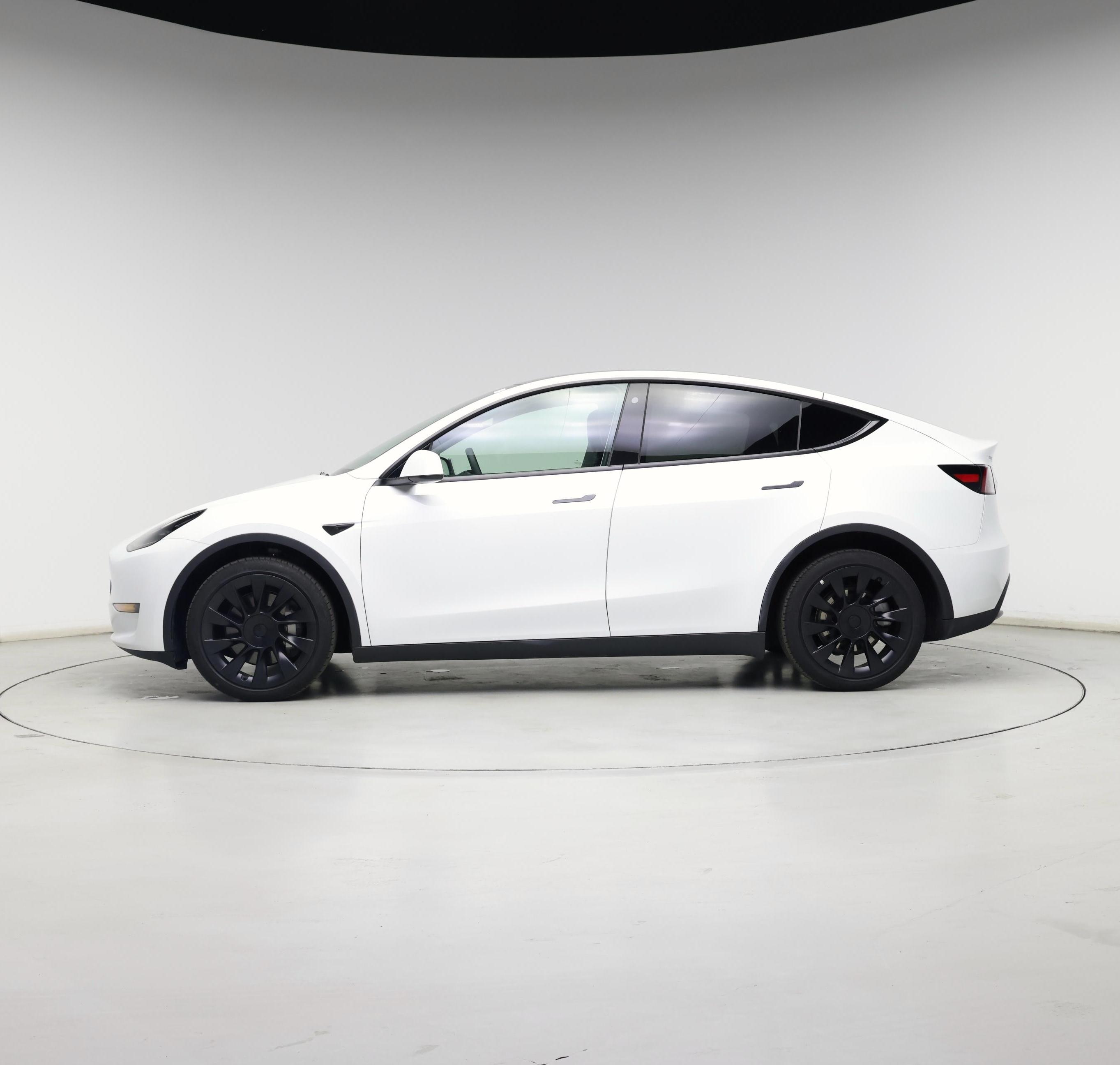 Thumbnail: 2023 Tesla Model Y - 3