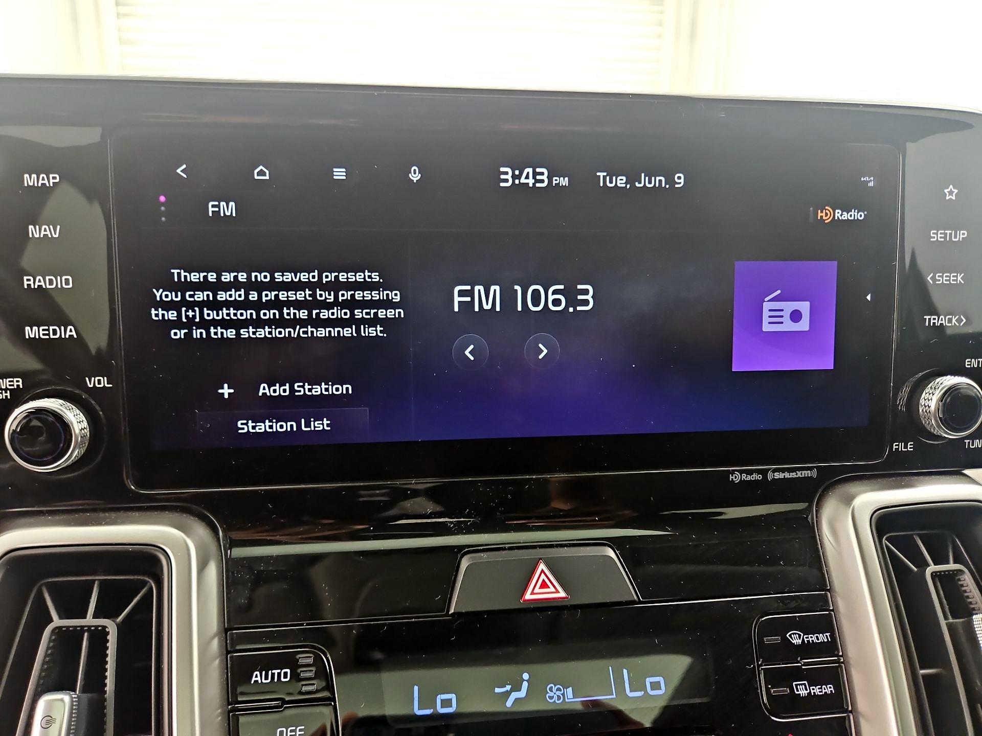 Thumbnail: 2022 Kia Sorento - 16