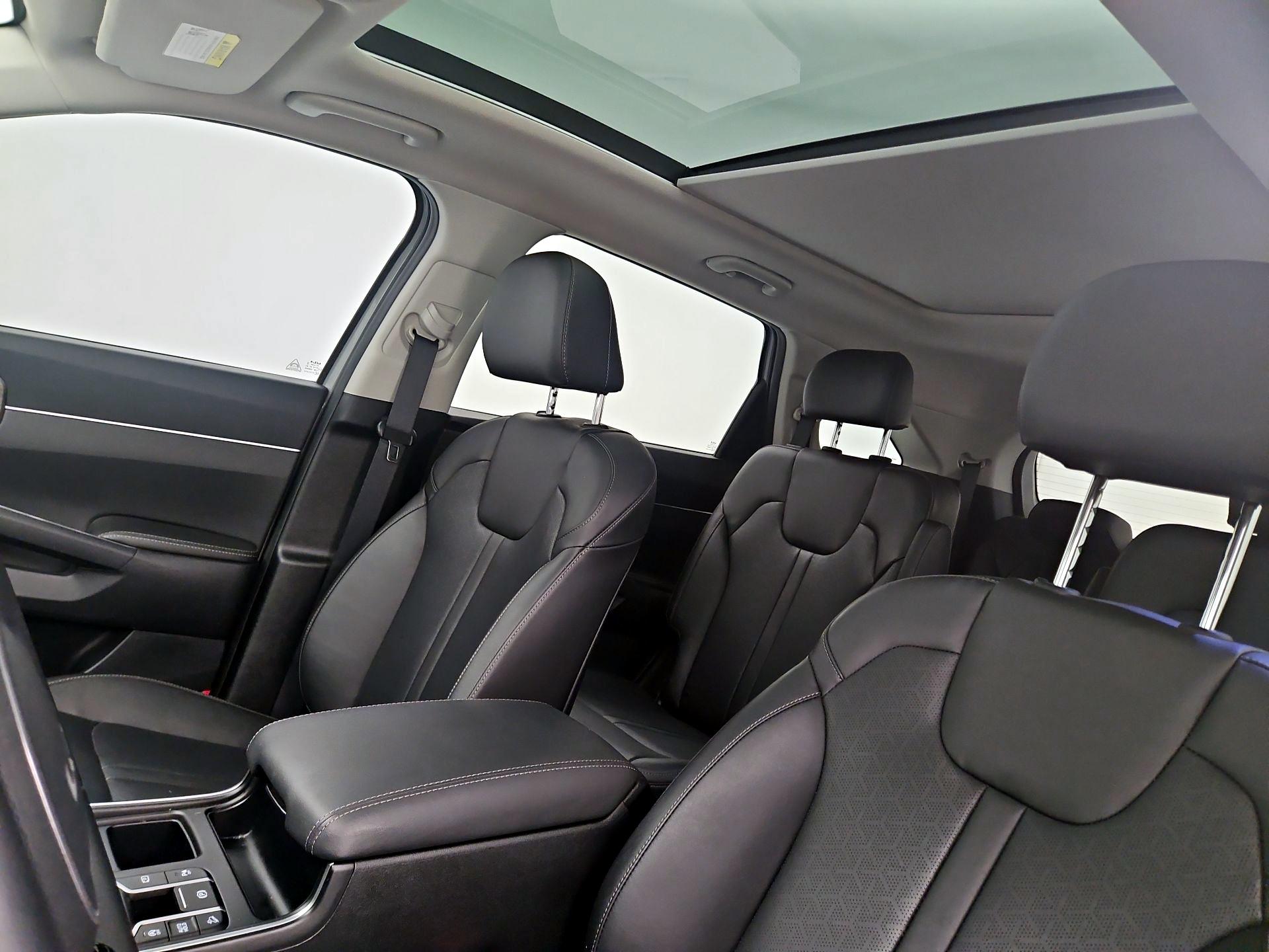 Thumbnail: 2022 Kia Sorento - 20