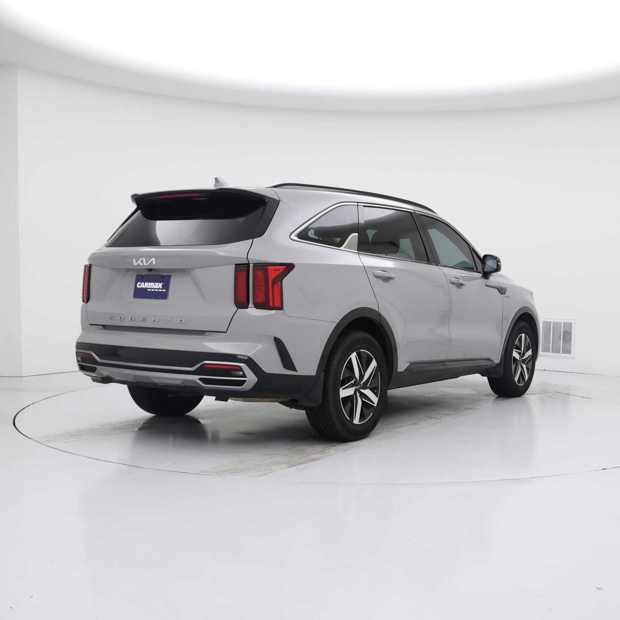 Thumbnail: 2022 Kia Sorento - 8