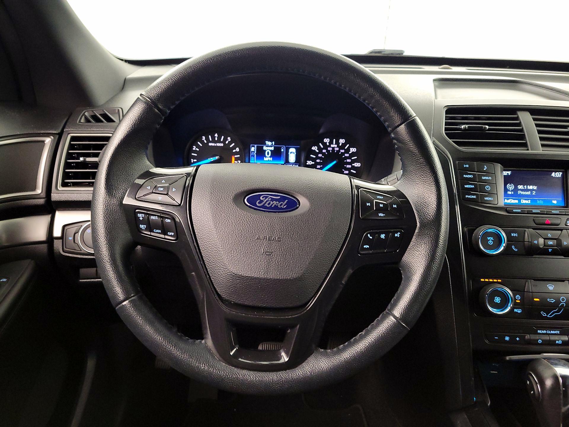Thumbnail: 2019 Ford Explorer - 10