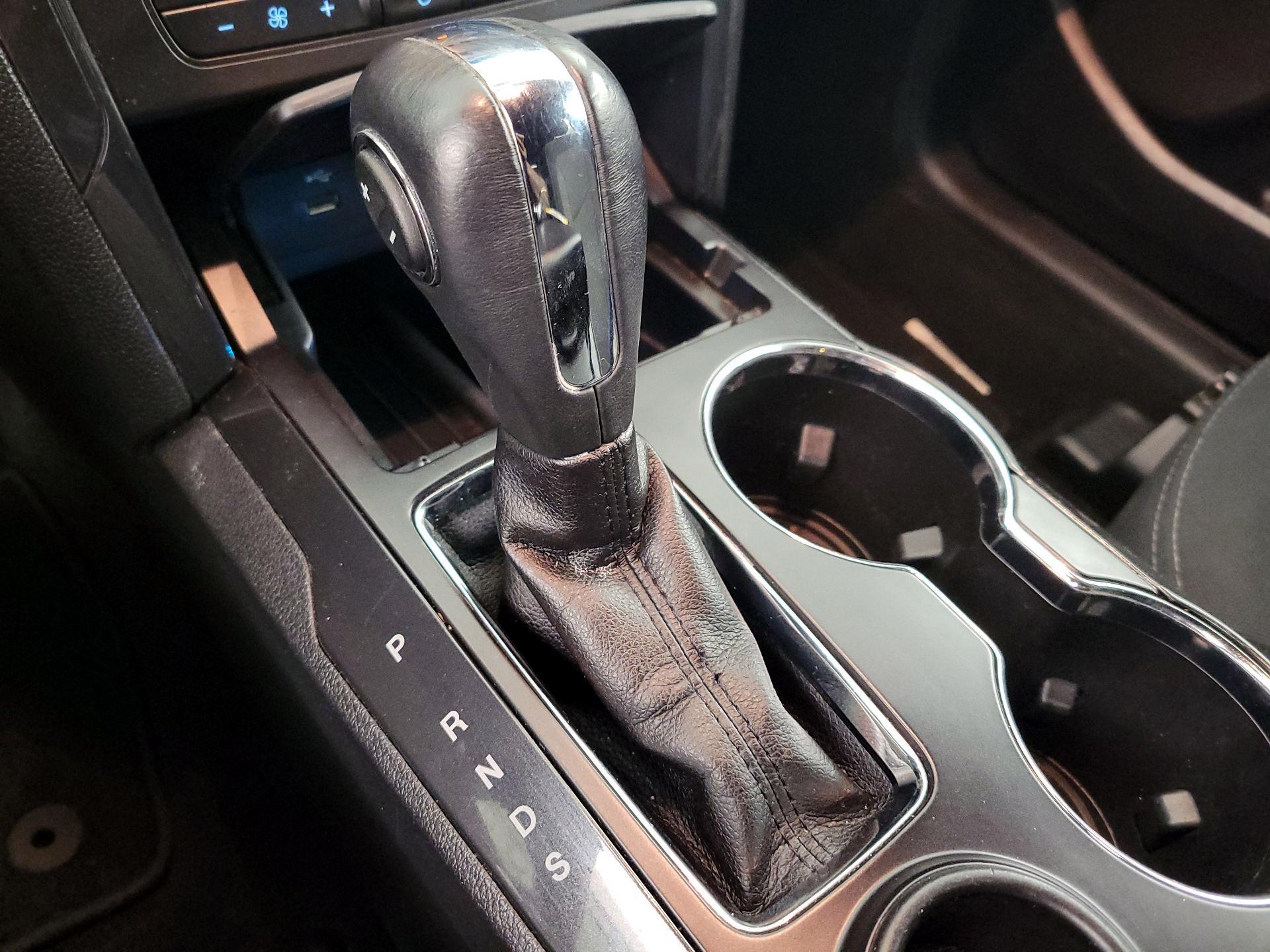 Thumbnail: 2019 Ford Explorer - 17
