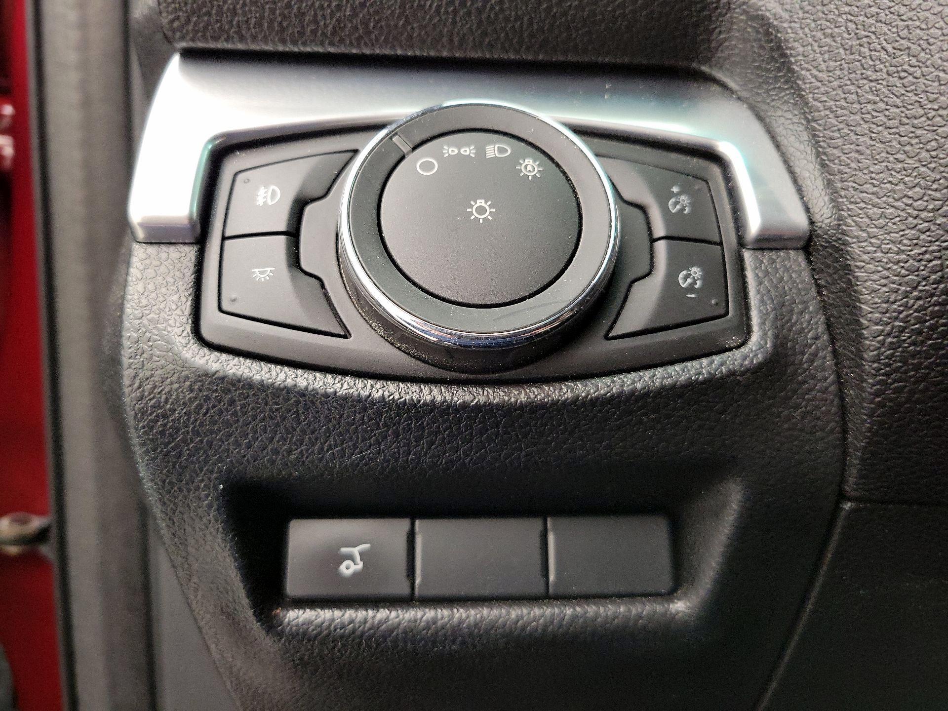 Thumbnail: 2017 Ford Explorer - 13