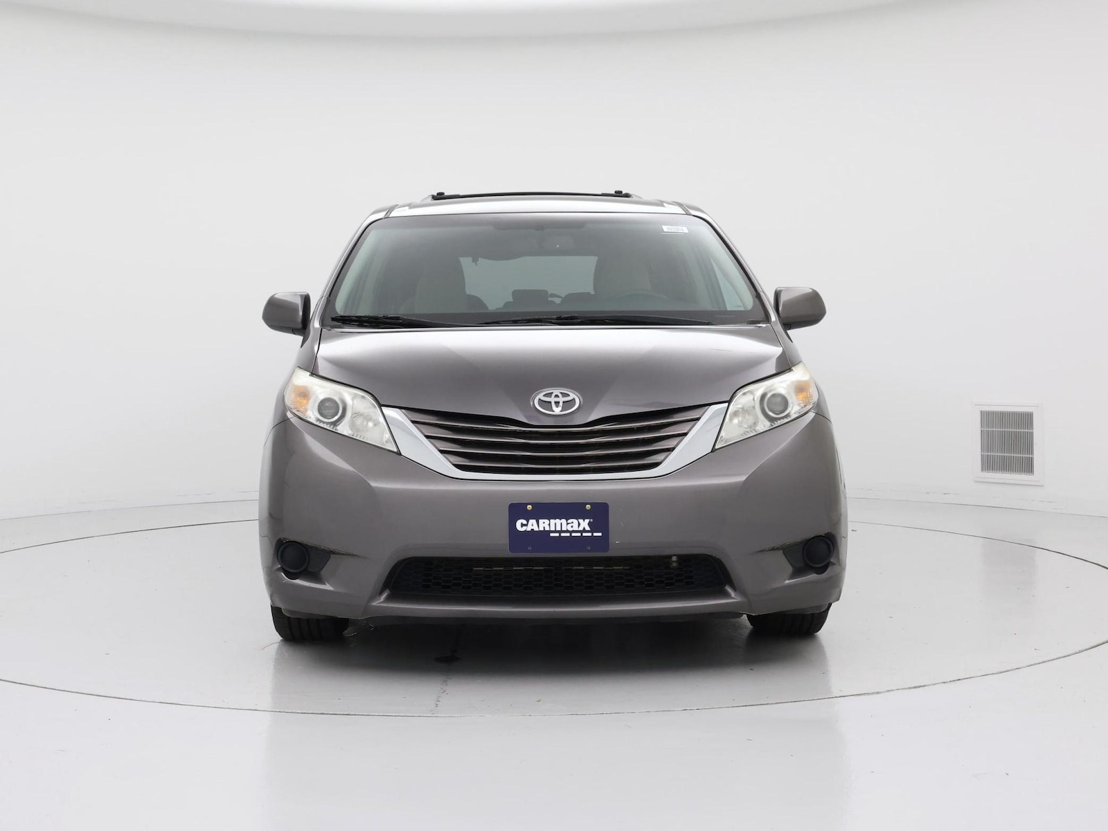 2016 Toyota Sienna LE - Photo 6