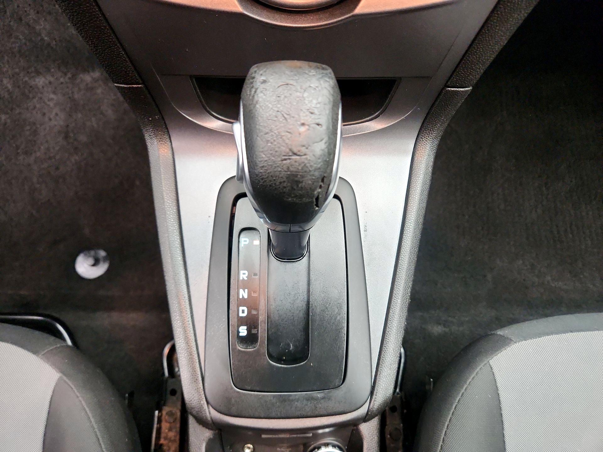 Thumbnail: 2016 Ford Fiesta - 16