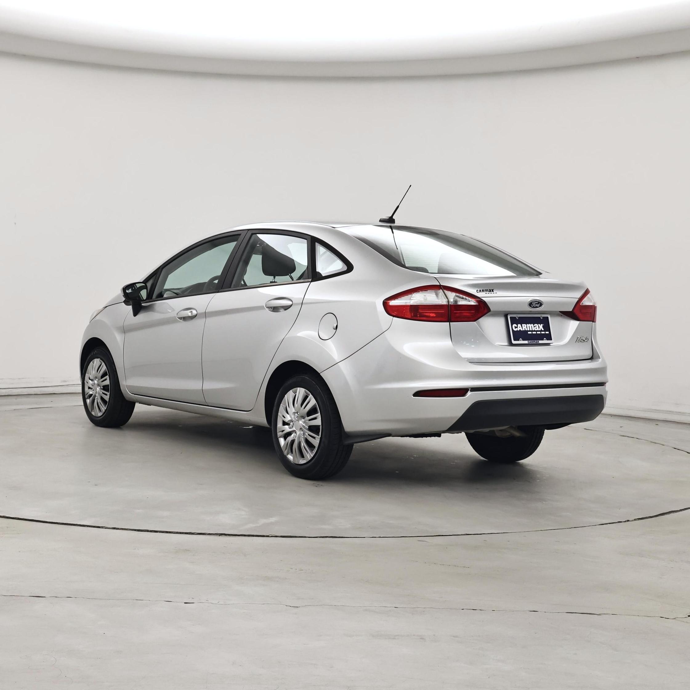 Thumbnail: 2016 Ford Fiesta - 2