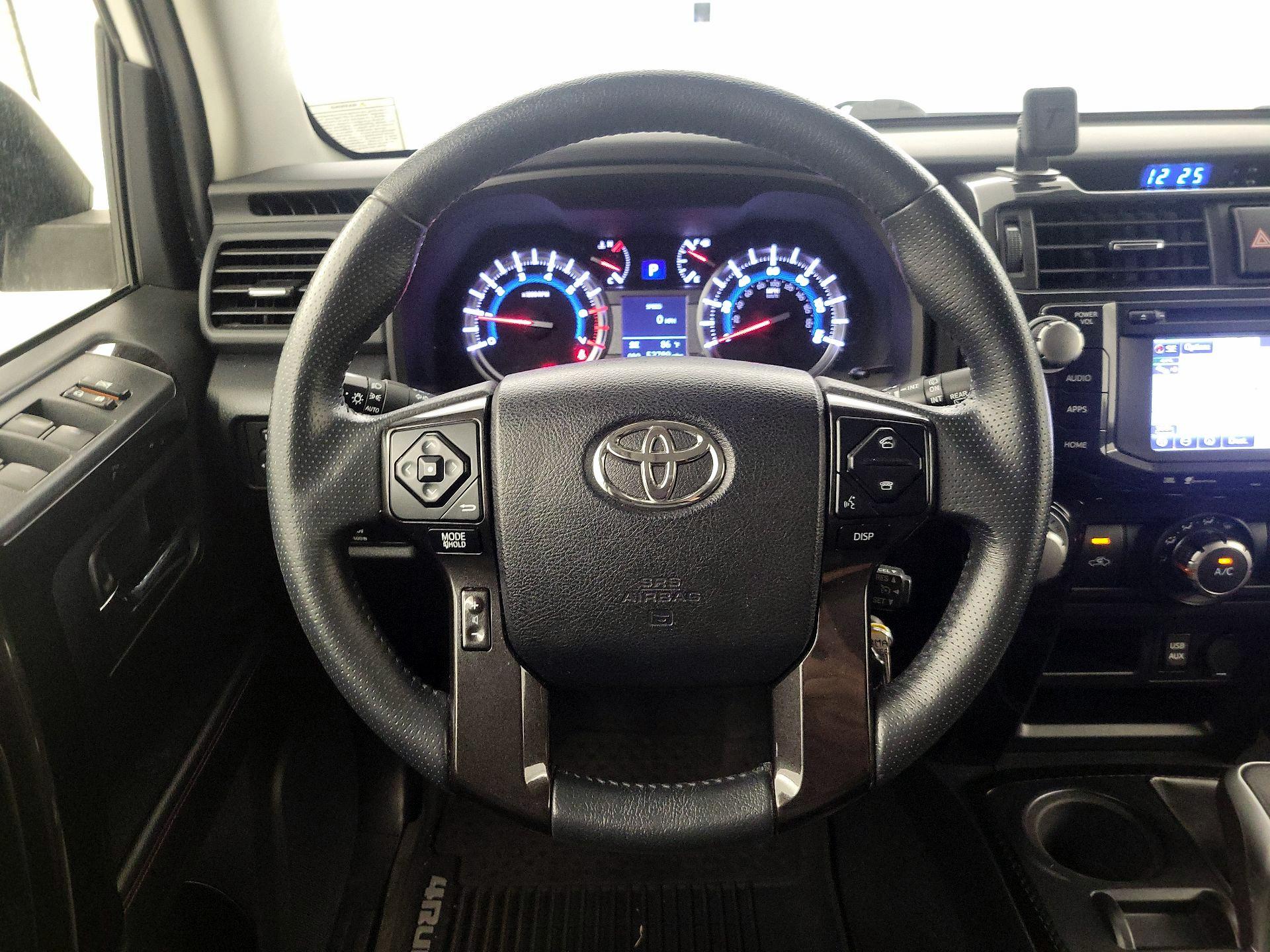 Thumbnail: 2019 Toyota 4Runner - 10