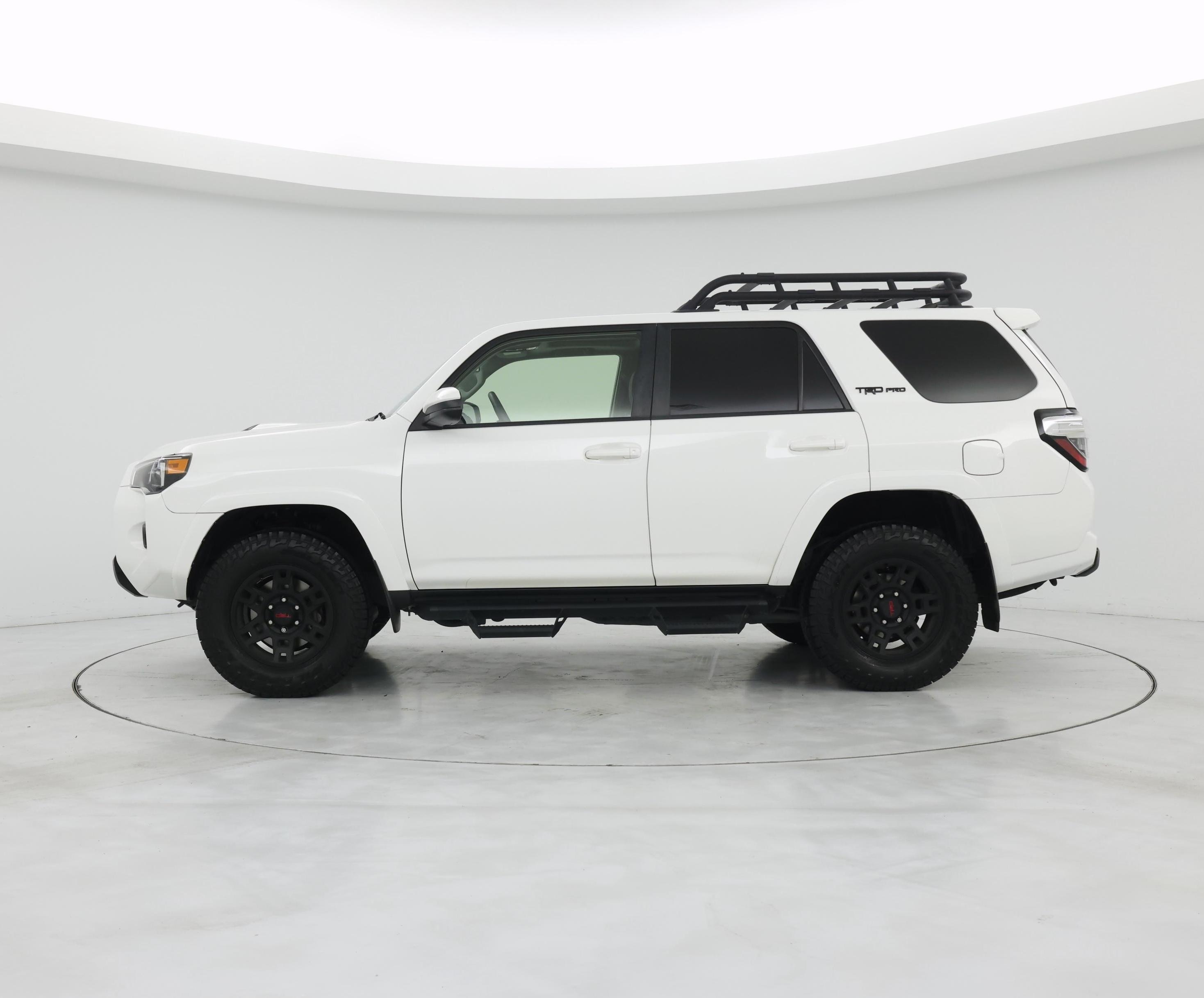 Thumbnail: 2019 Toyota 4Runner - 3
