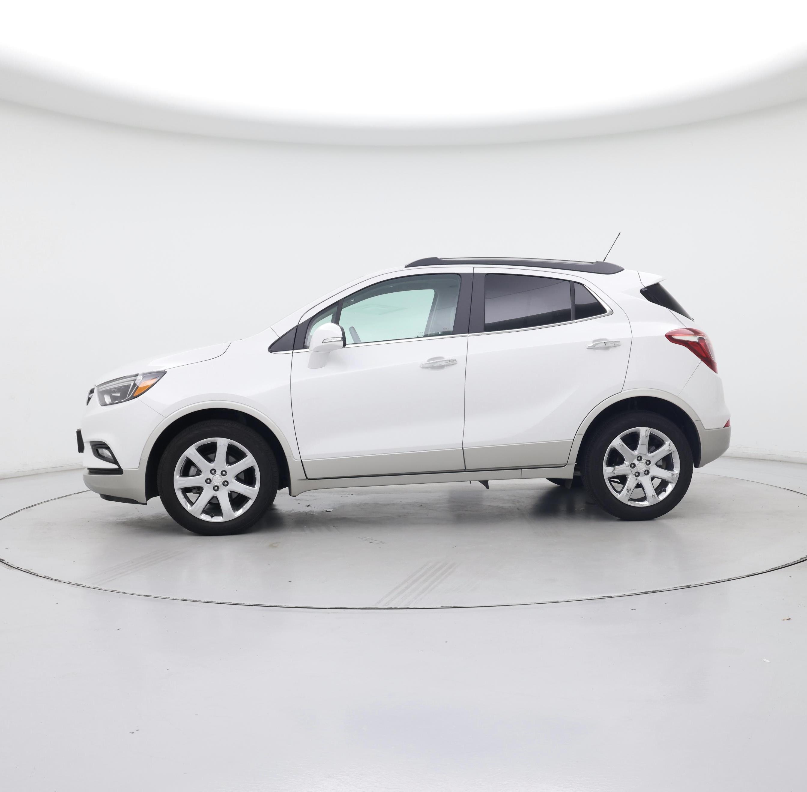 Thumbnail: 2019 Buick Encore - 3