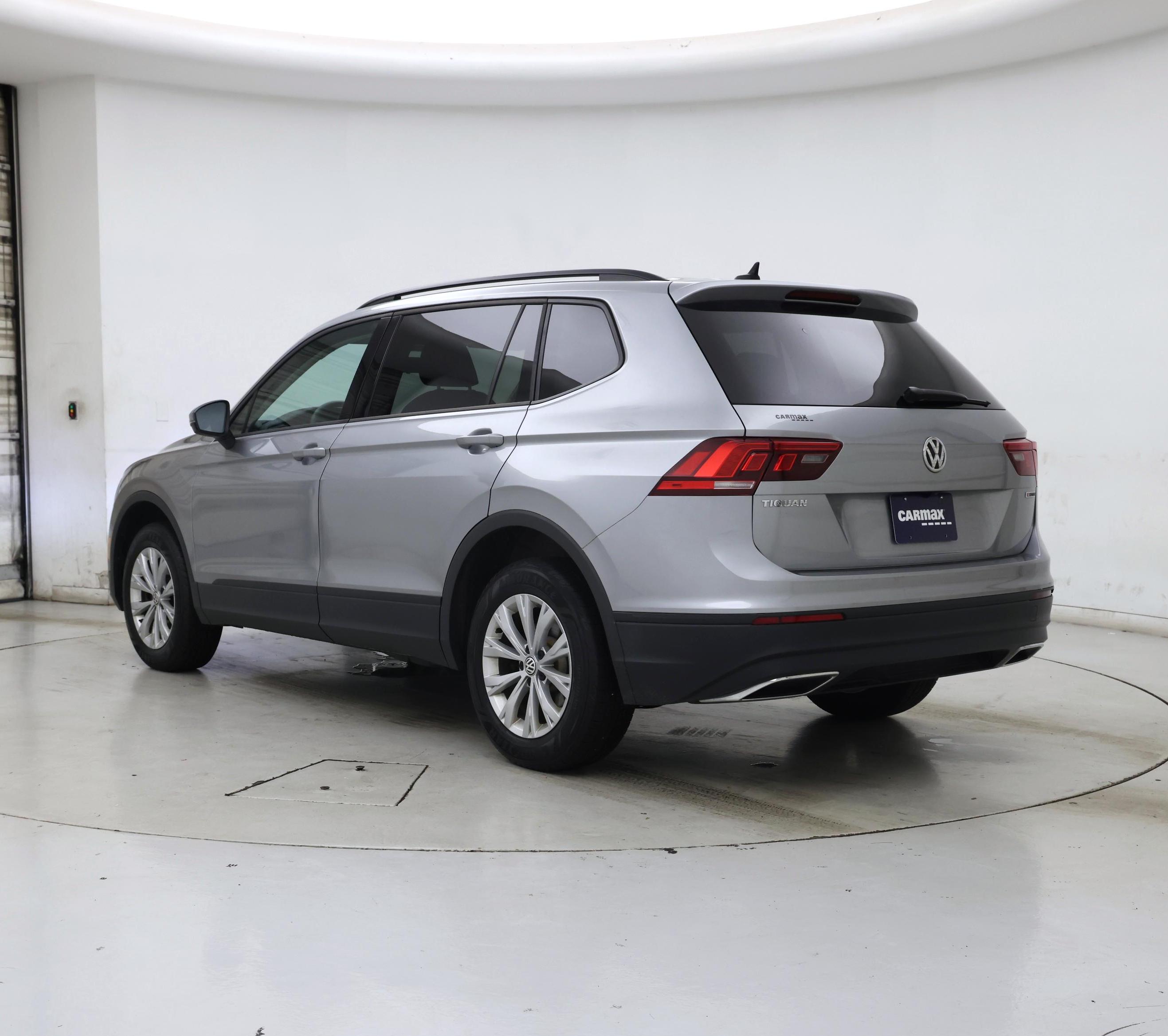 Thumbnail: 2020 Volkswagen Tiguan - 2