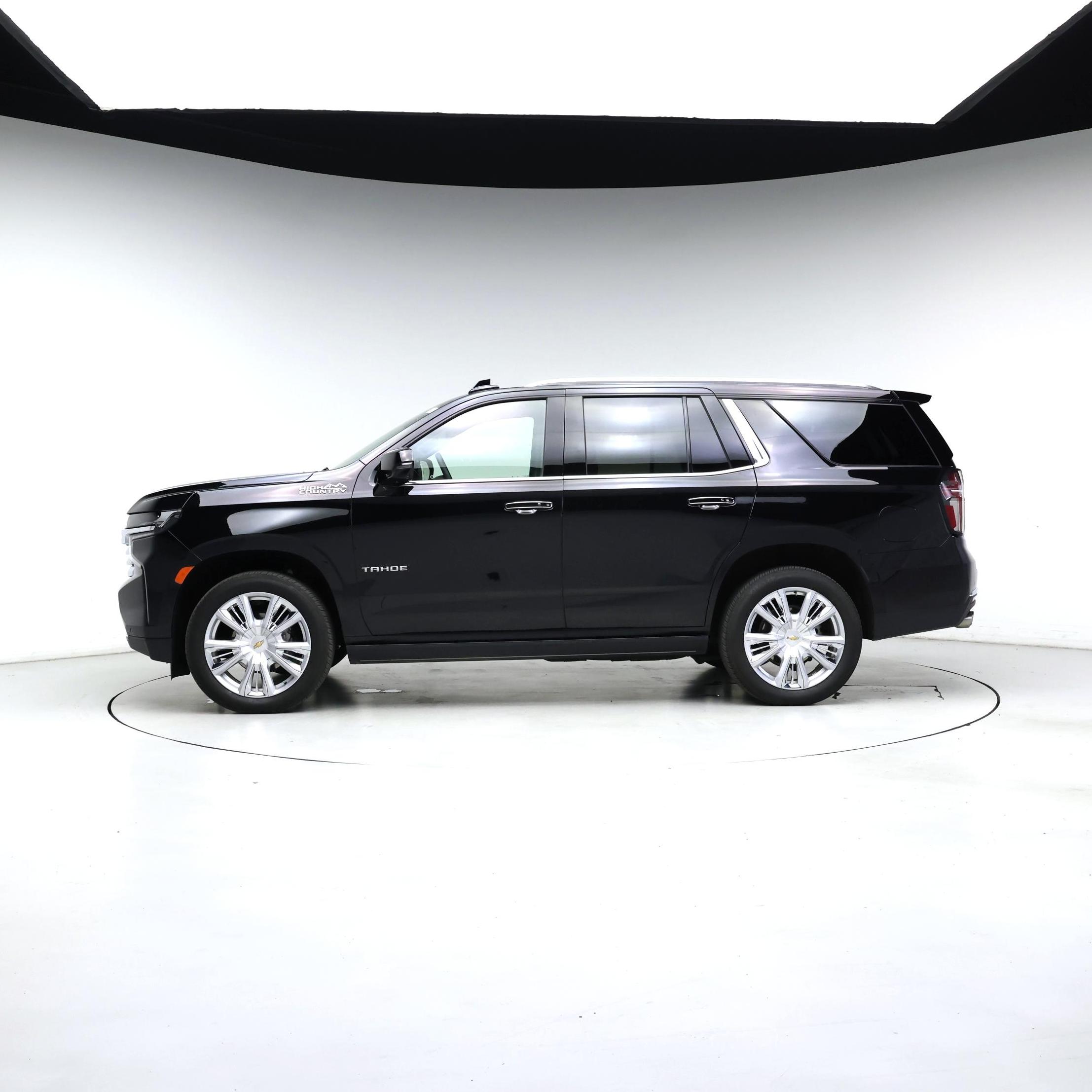 Thumbnail: 2024 Chevrolet Tahoe - 3