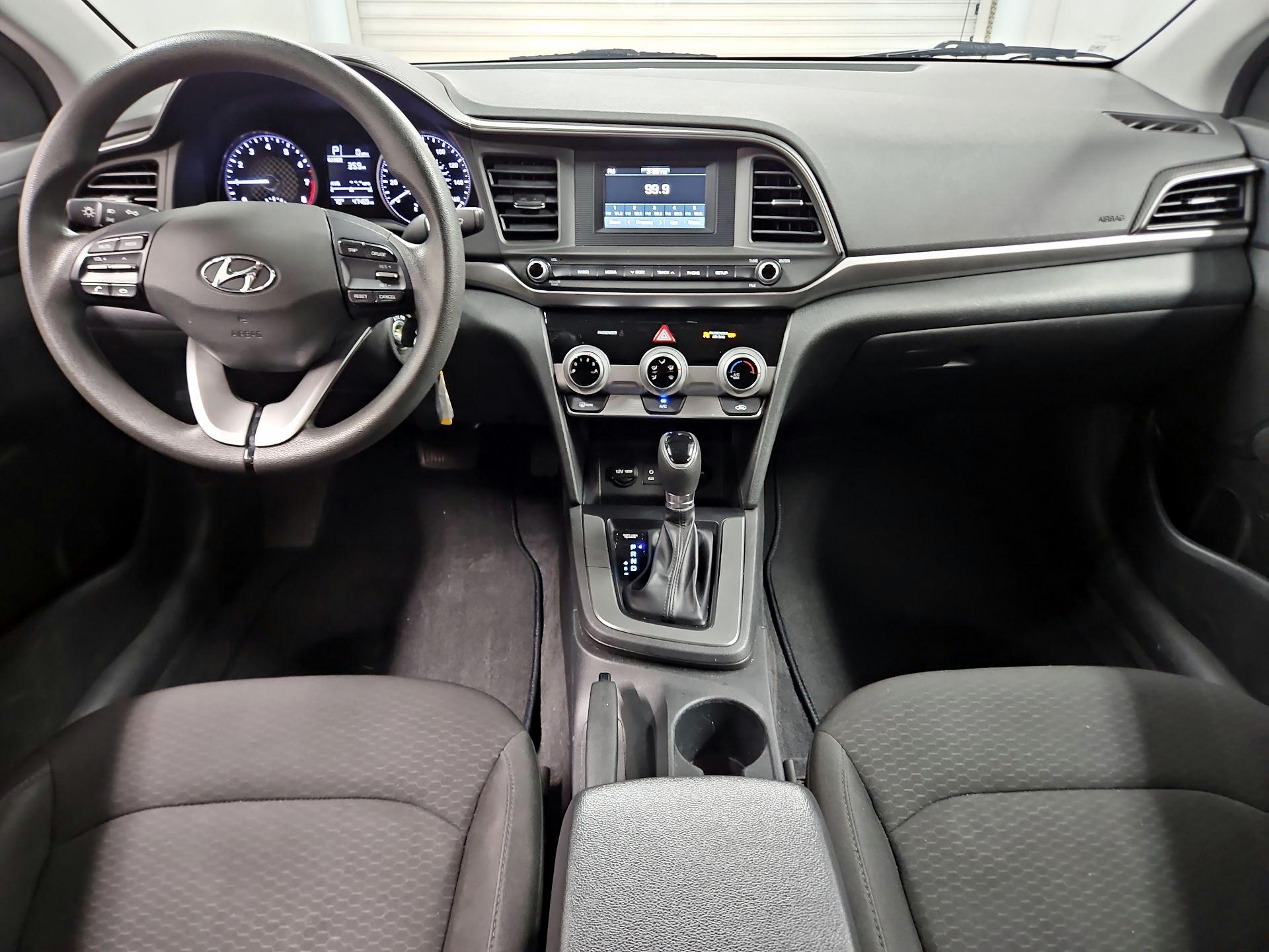Thumbnail: 2019 Hyundai Elantra - 9