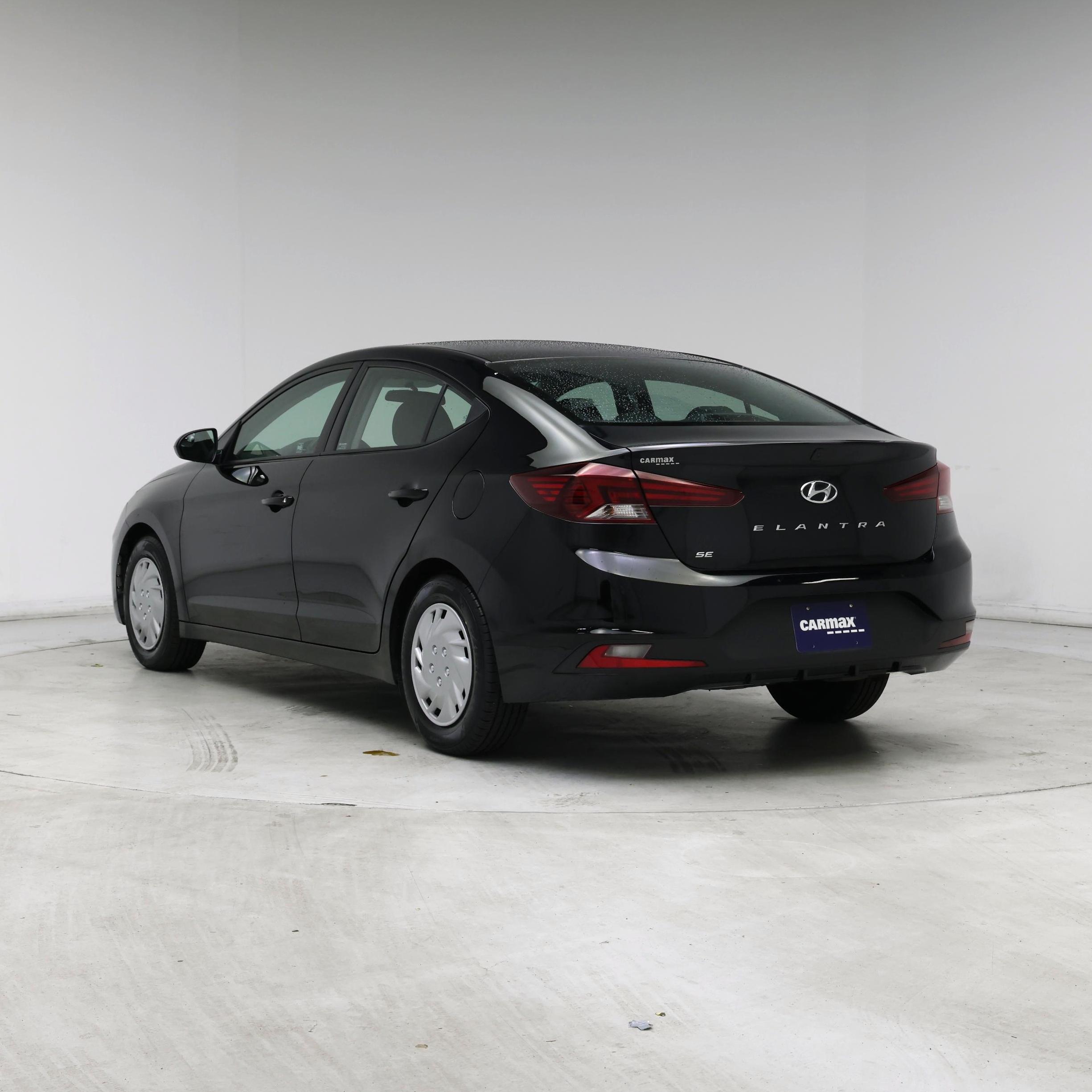 Thumbnail: 2019 Hyundai Elantra - 2