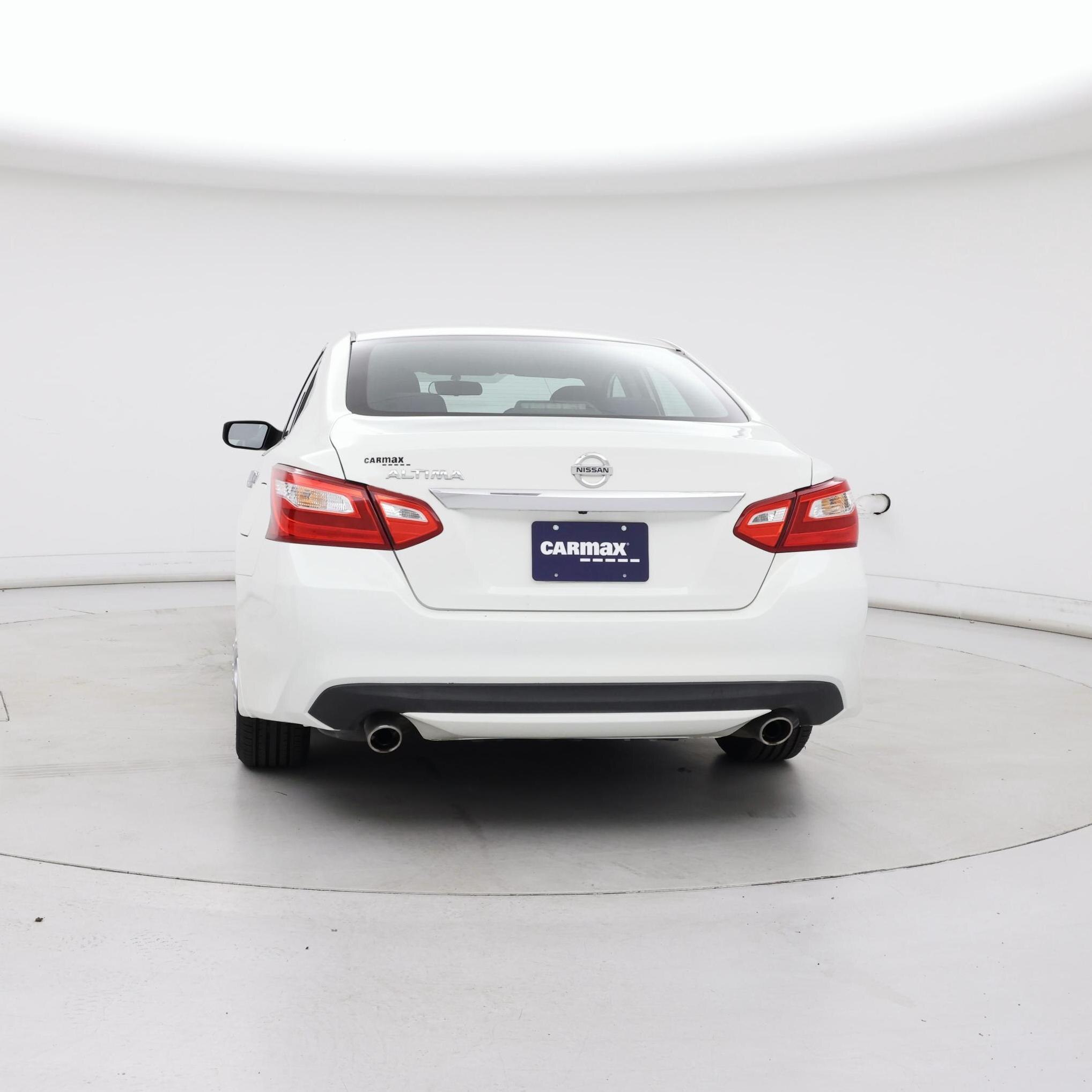 Thumbnail: 2016 Nissan Altima - 6
