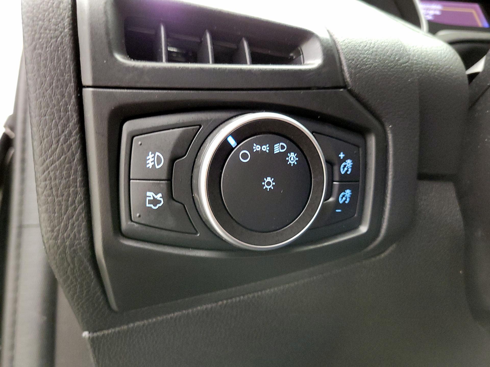 Thumbnail: 2018 Ford Focus - 11