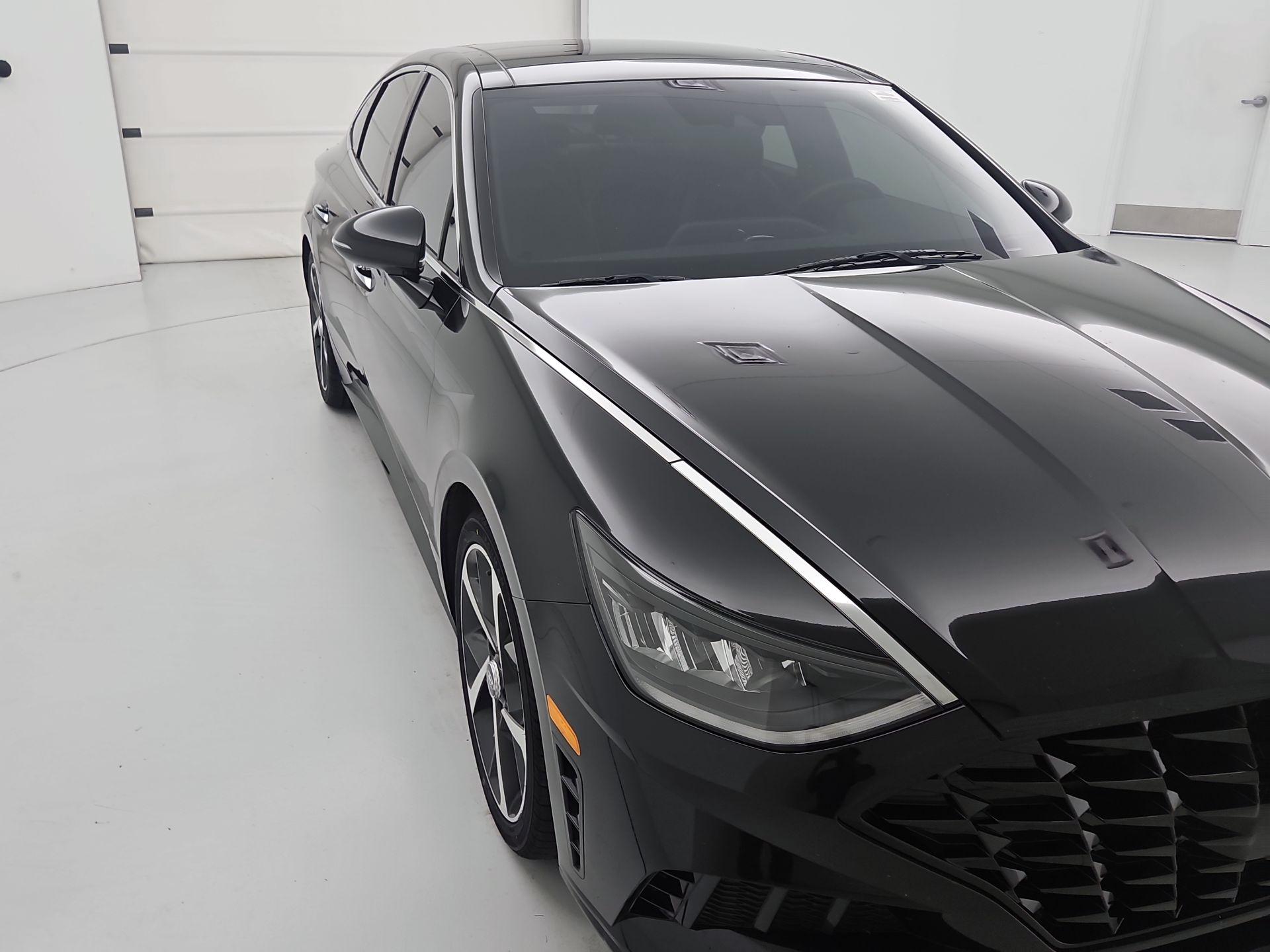 Thumbnail: 2022 Hyundai Sonata - 1