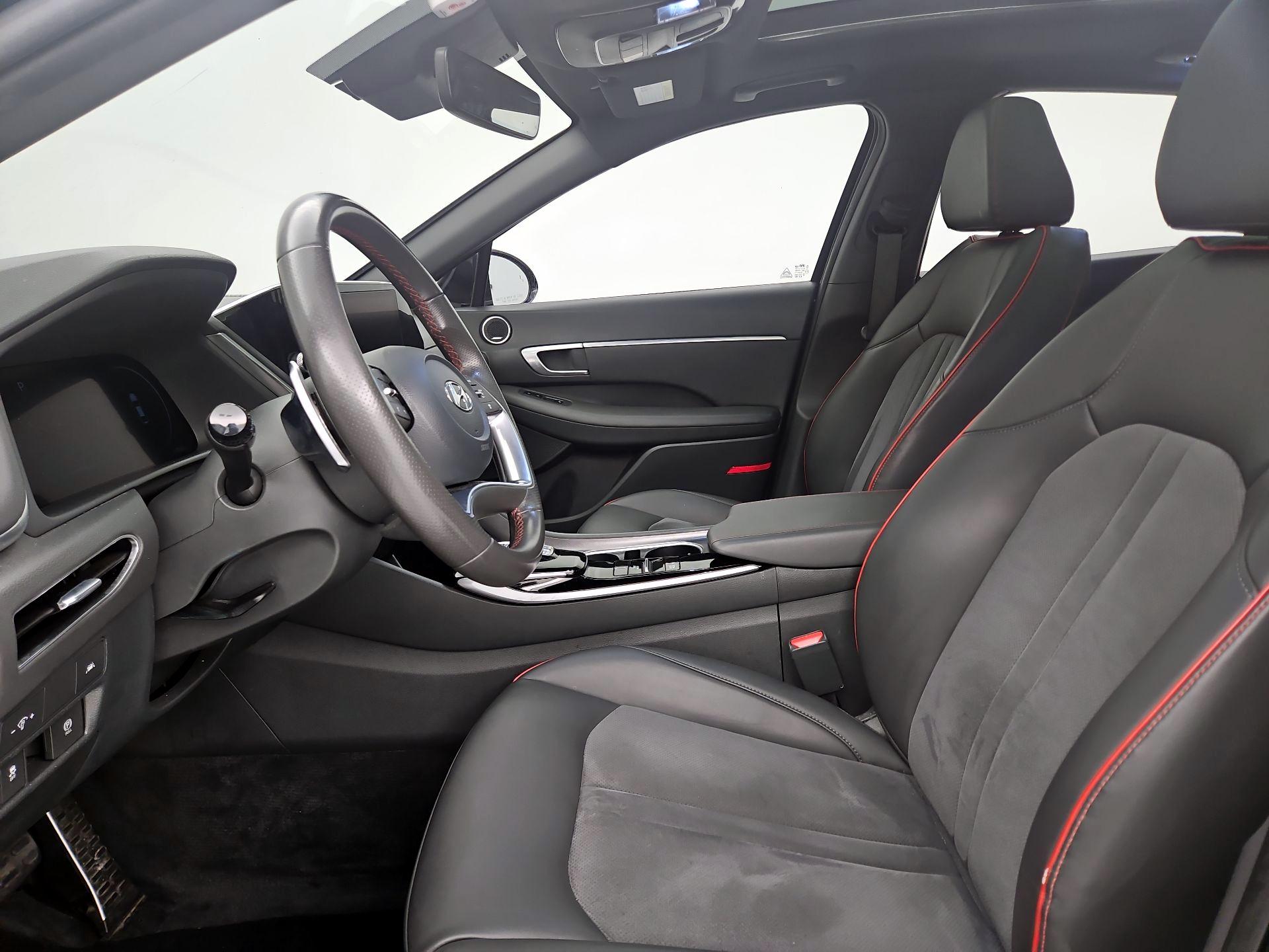 Thumbnail: 2022 Hyundai Sonata - 9