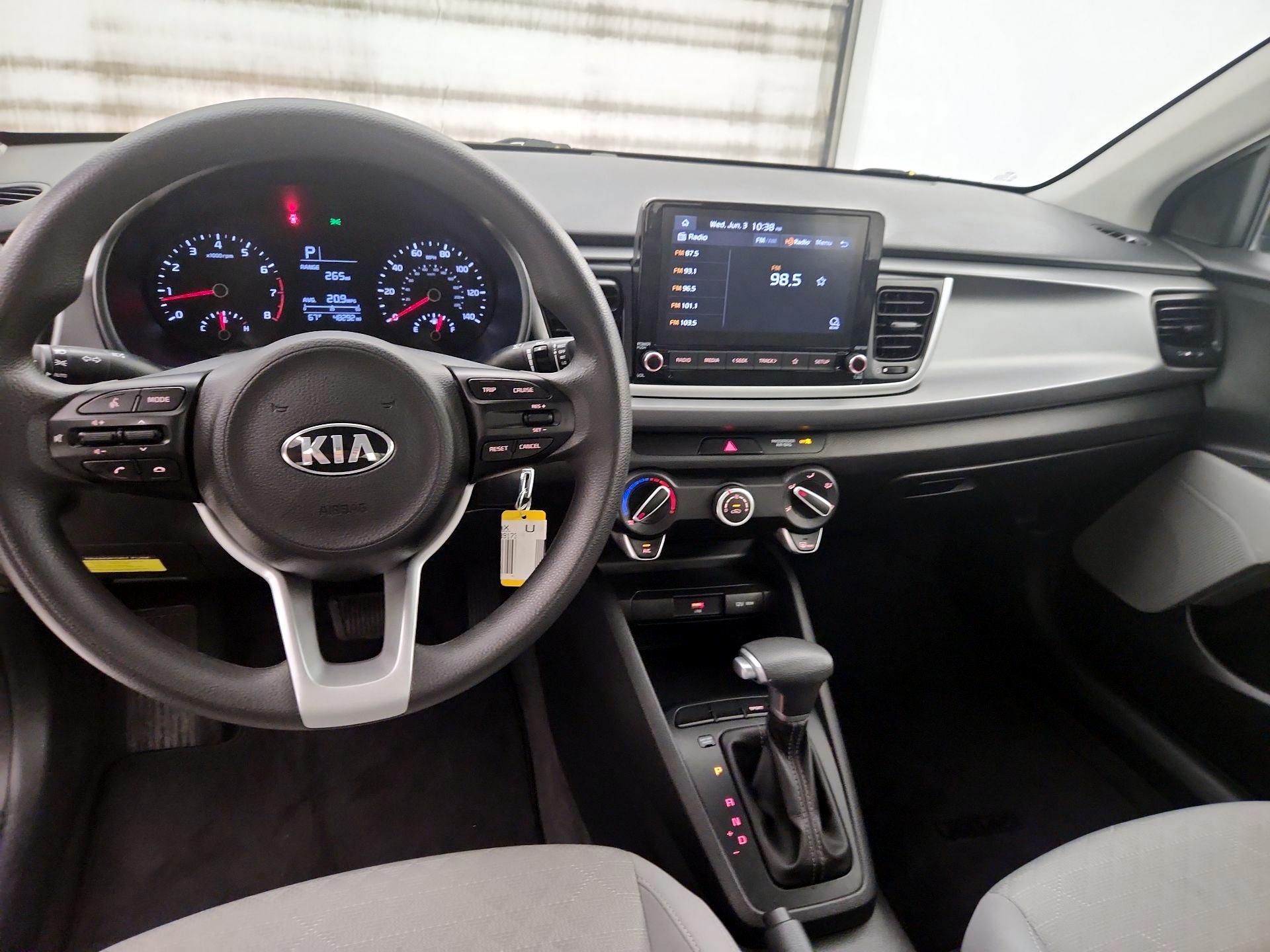 Thumbnail: 2021 Kia Rio - 9