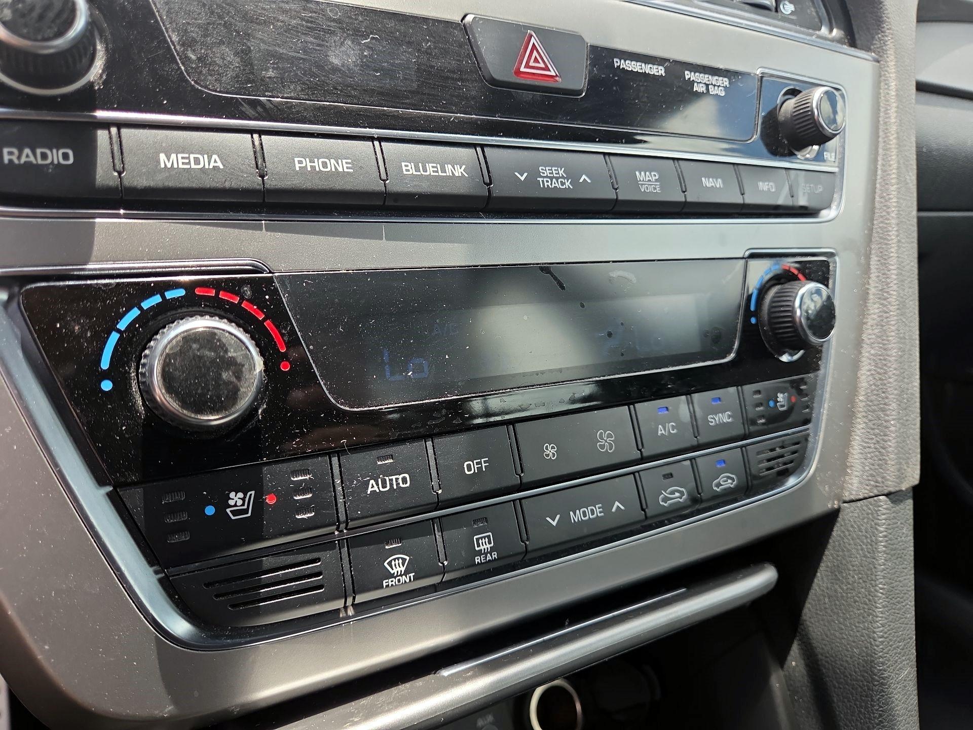 Thumbnail: 2015 Hyundai Sonata - 17