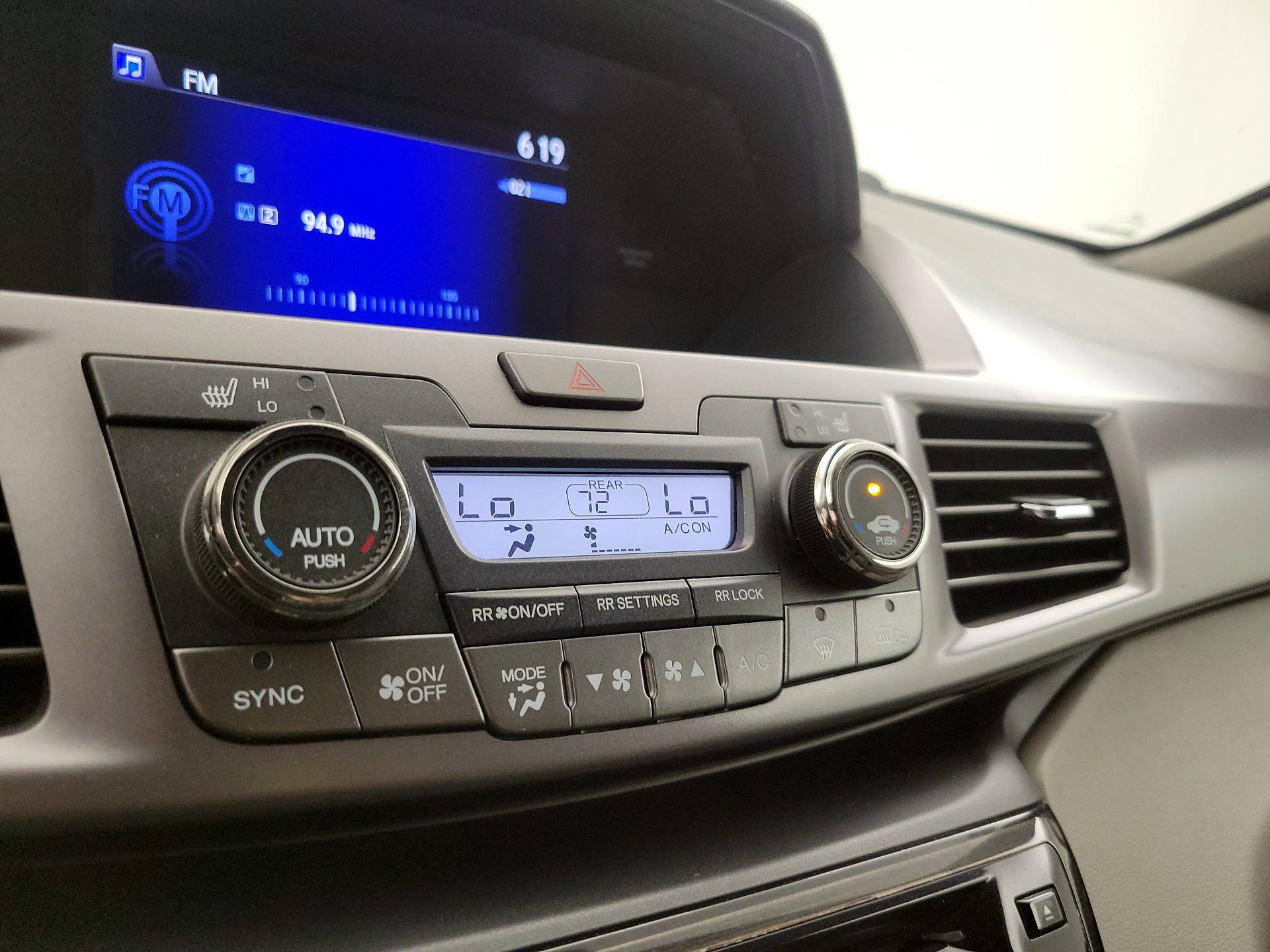 Thumbnail: 2014 Honda Odyssey - 17