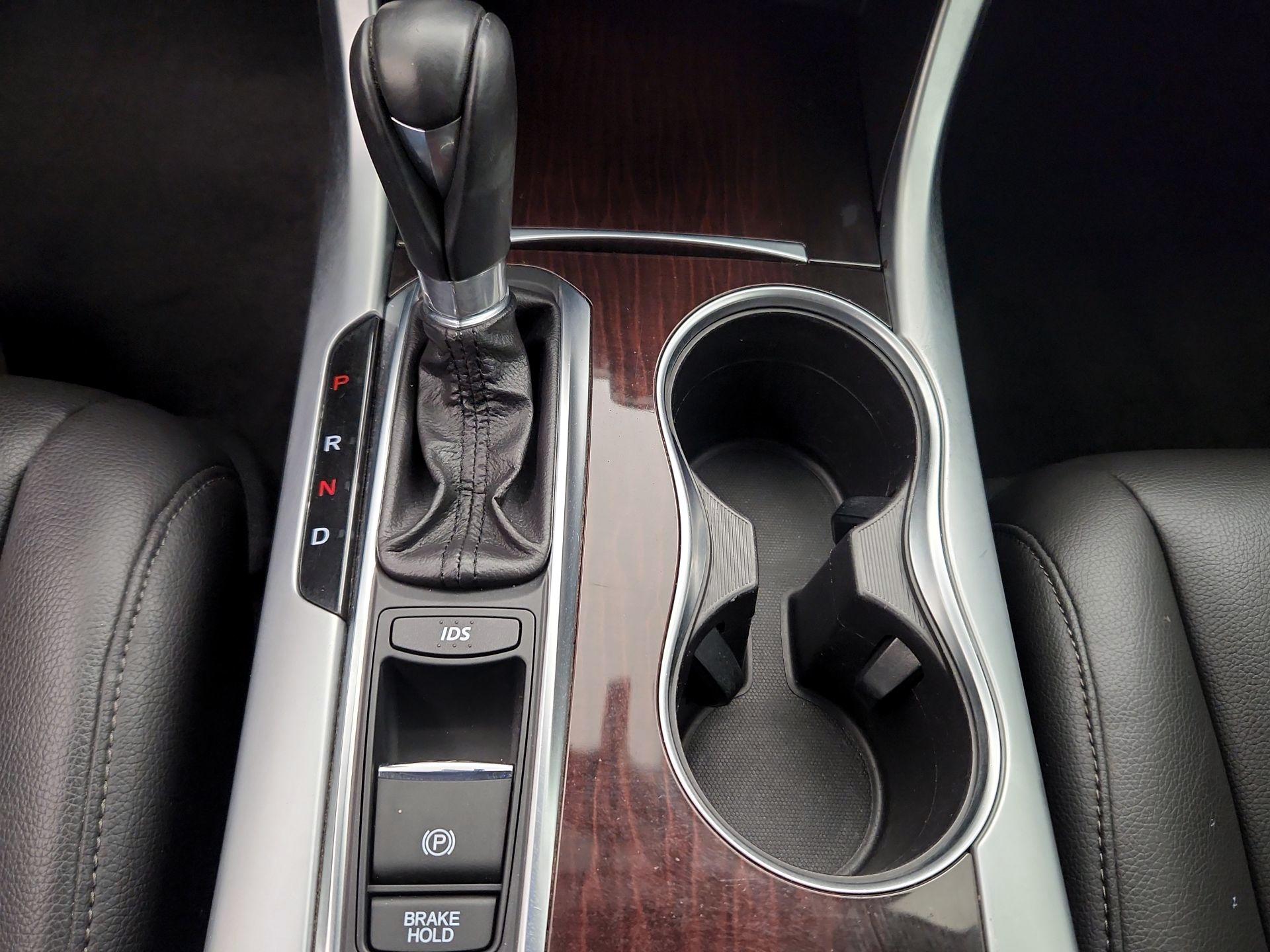 Thumbnail: 2015 Acura TLX - 17