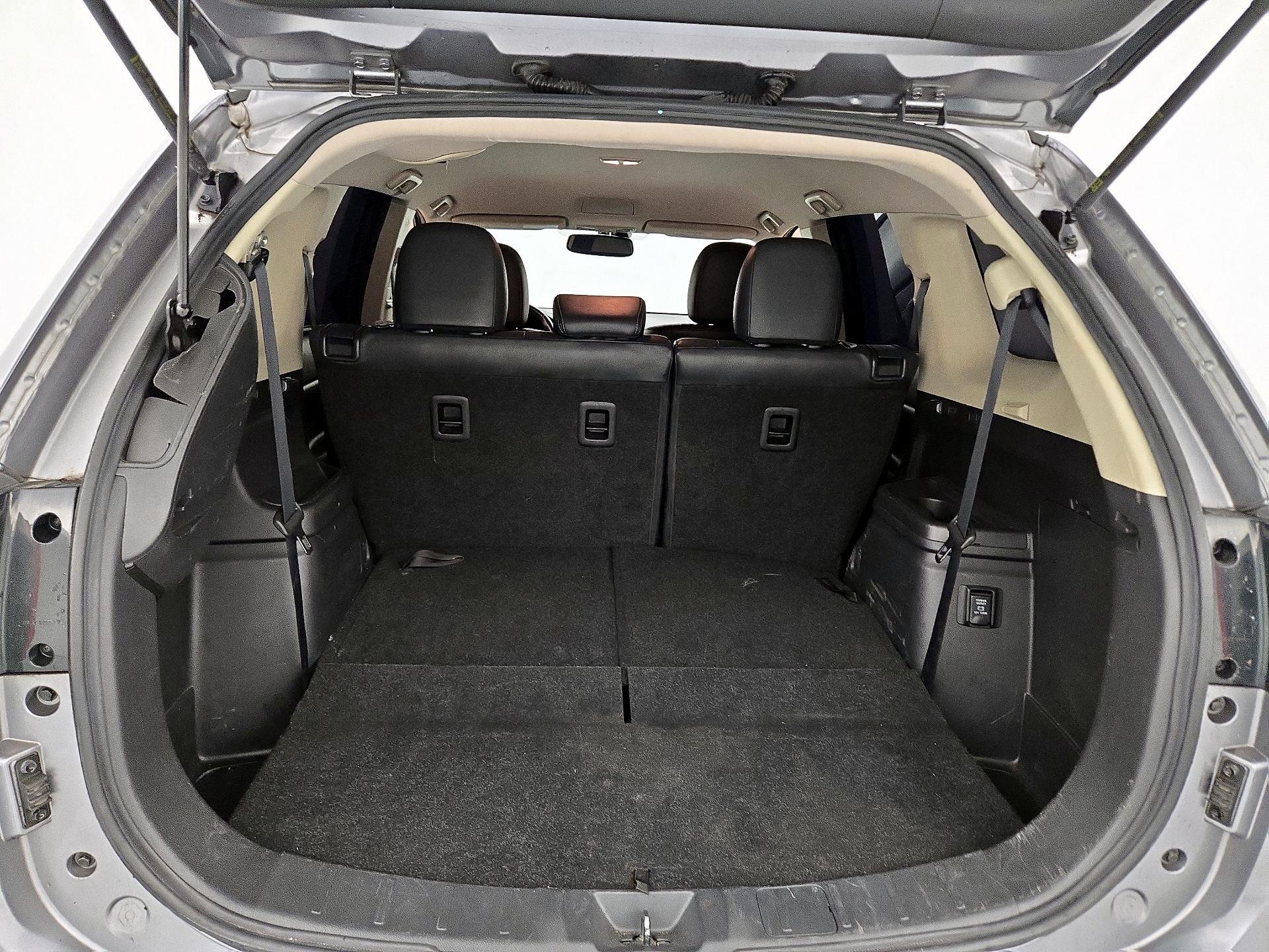 Thumbnail: 2019 Mitsubishi Outlander - 20