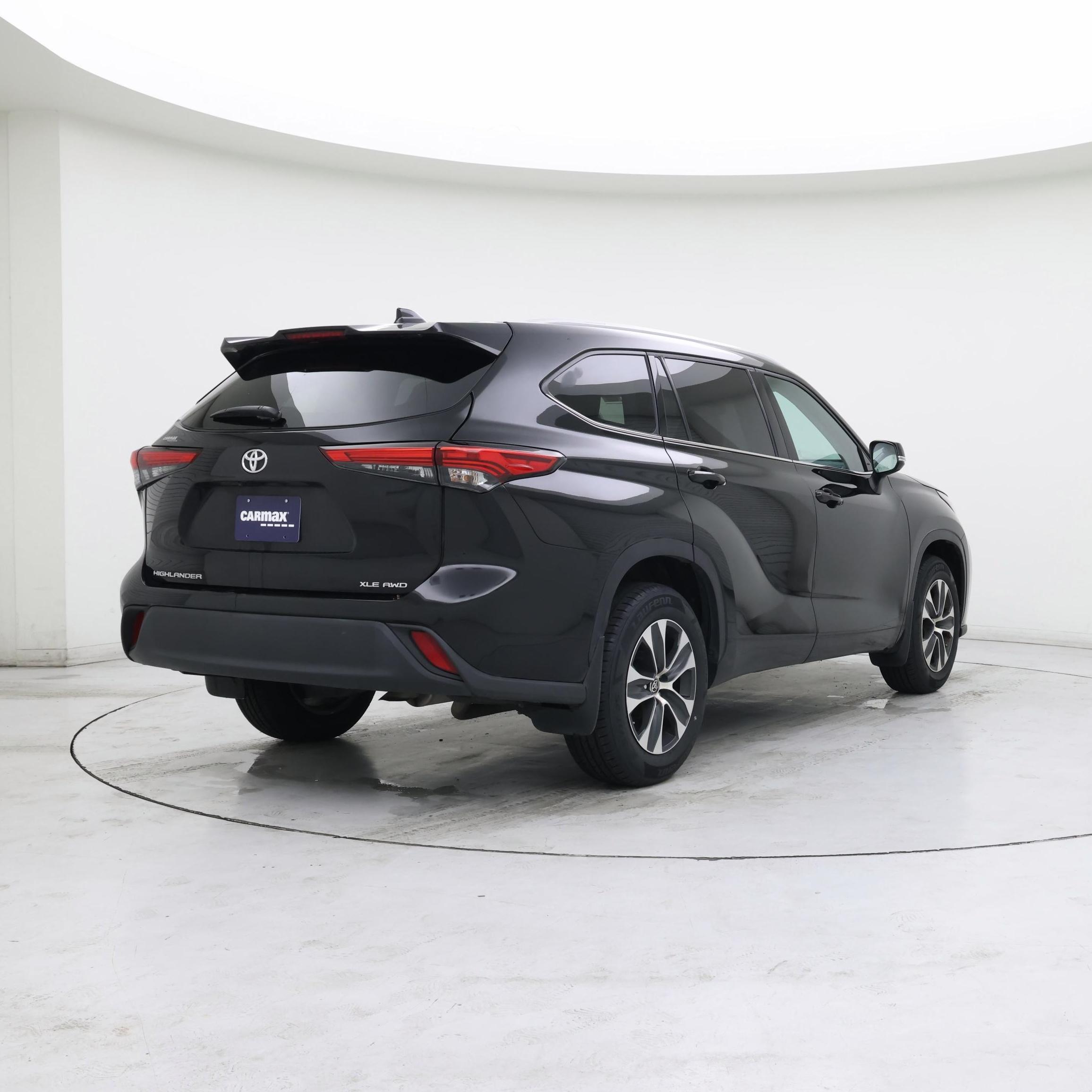 Thumbnail: 2022 Toyota Highlander - 8