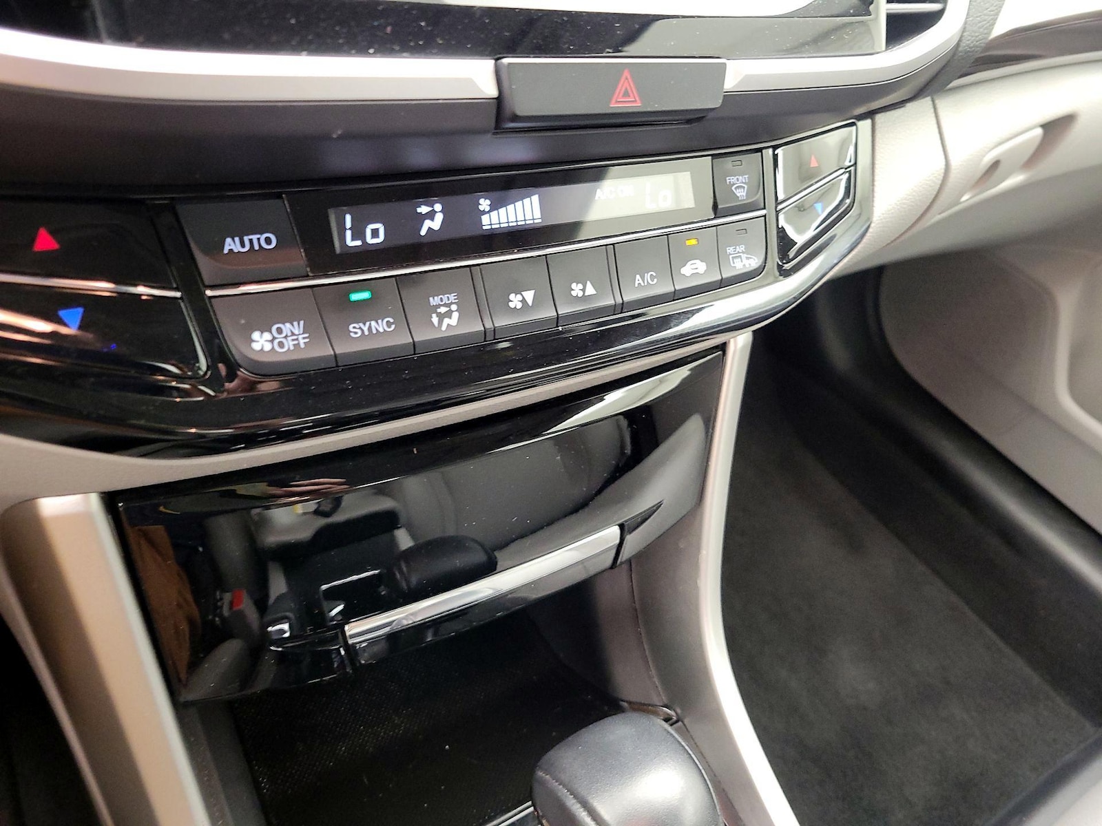 2017 Honda Accord EX-L - Photo 15