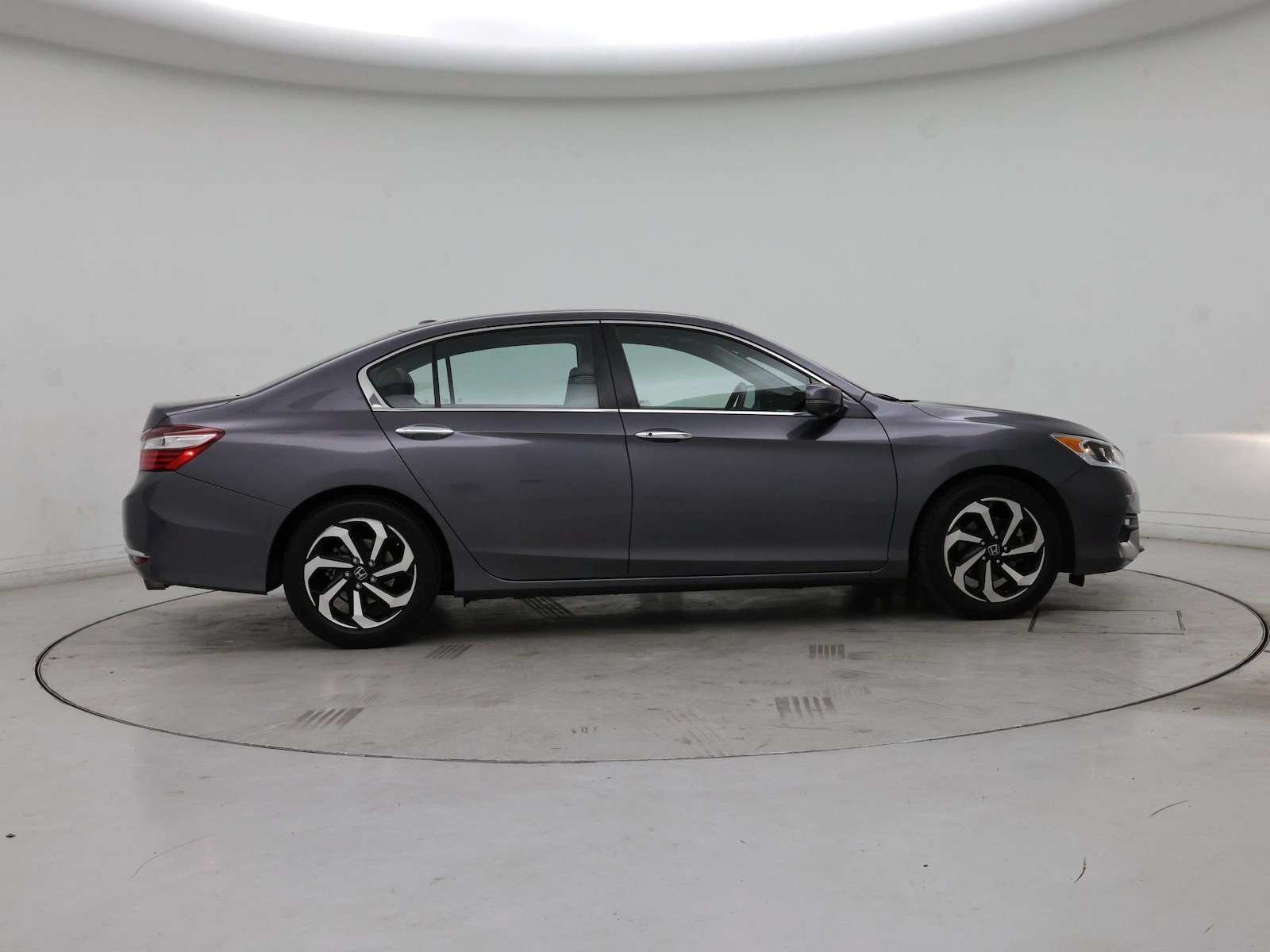 2017 Honda Accord EX-L - Photo 8