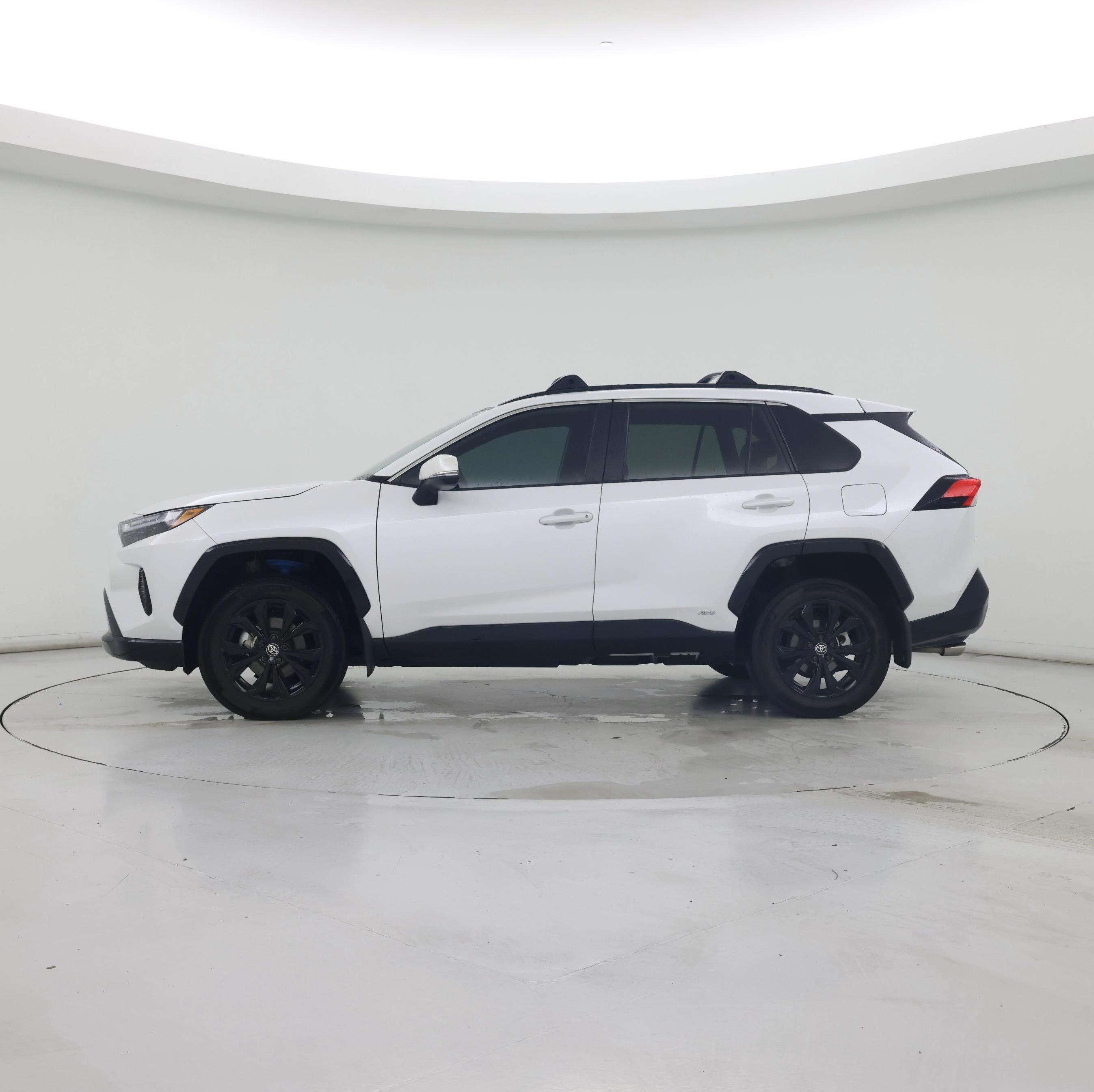Thumbnail: 2024 Toyota RAV4 - 3