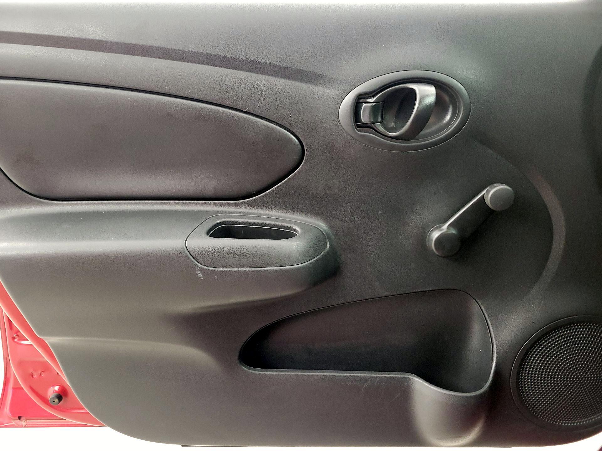 Thumbnail: 2014 Nissan Versa - 12