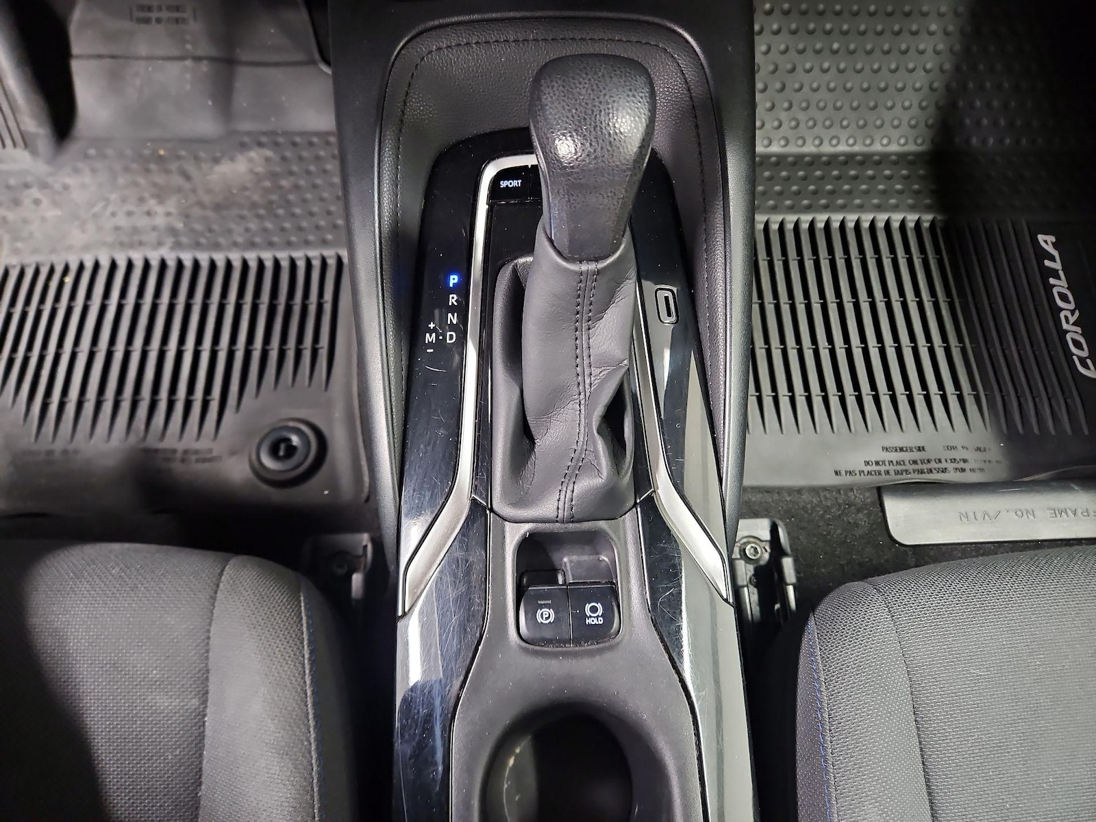 2020 Toyota Corolla SE - Photo 18