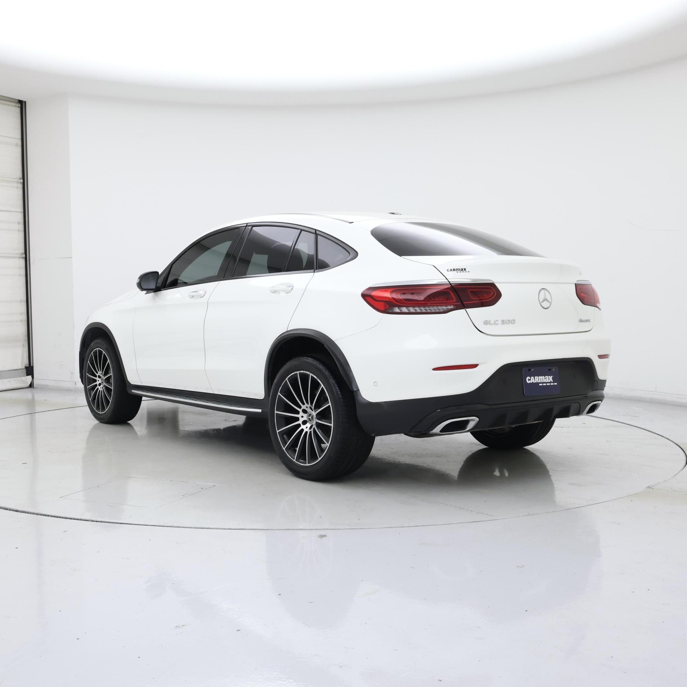 Thumbnail: 2023 Mercedes-Benz GLC - 2