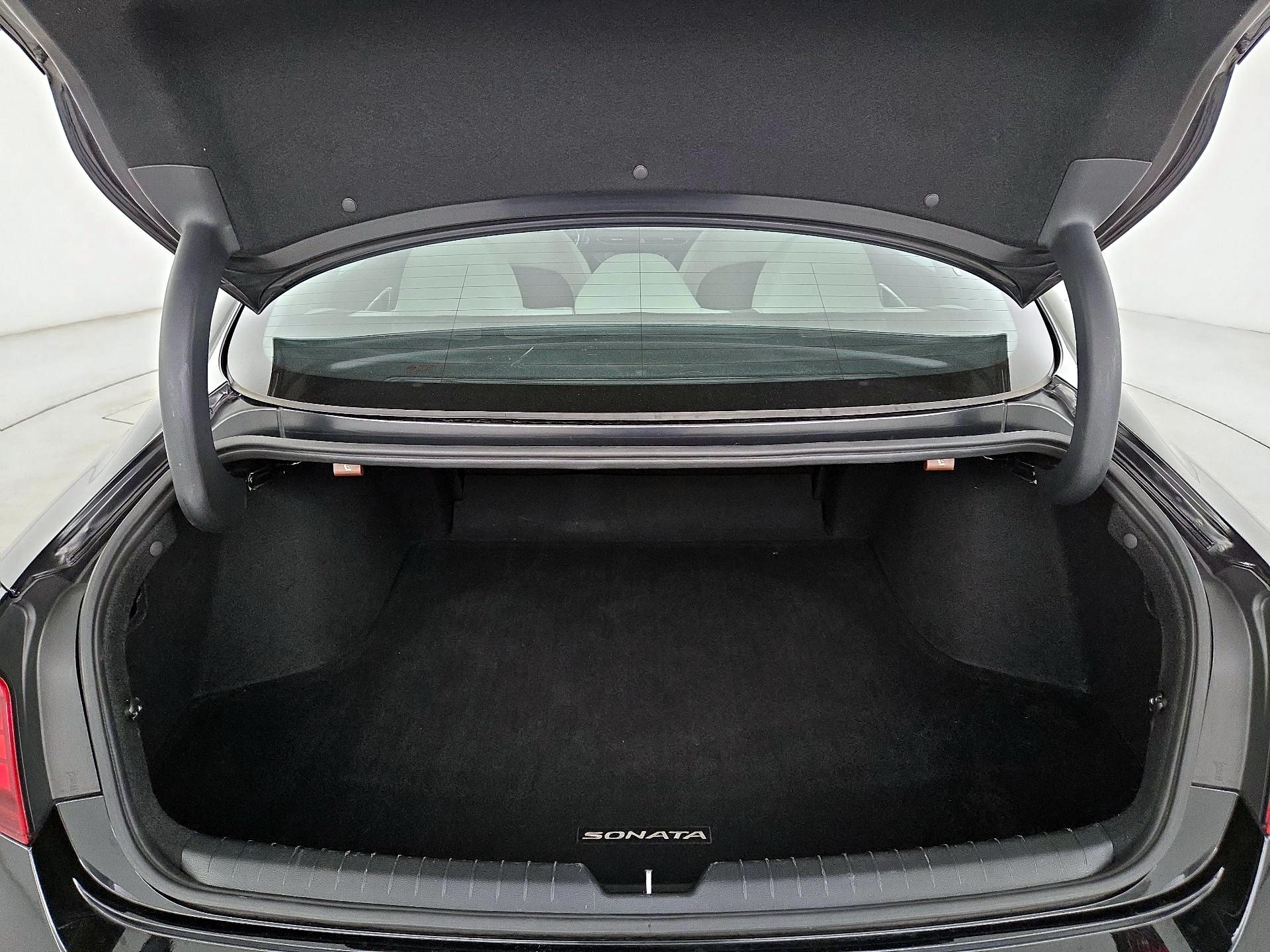 Thumbnail: 2022 Hyundai Sonata - 20