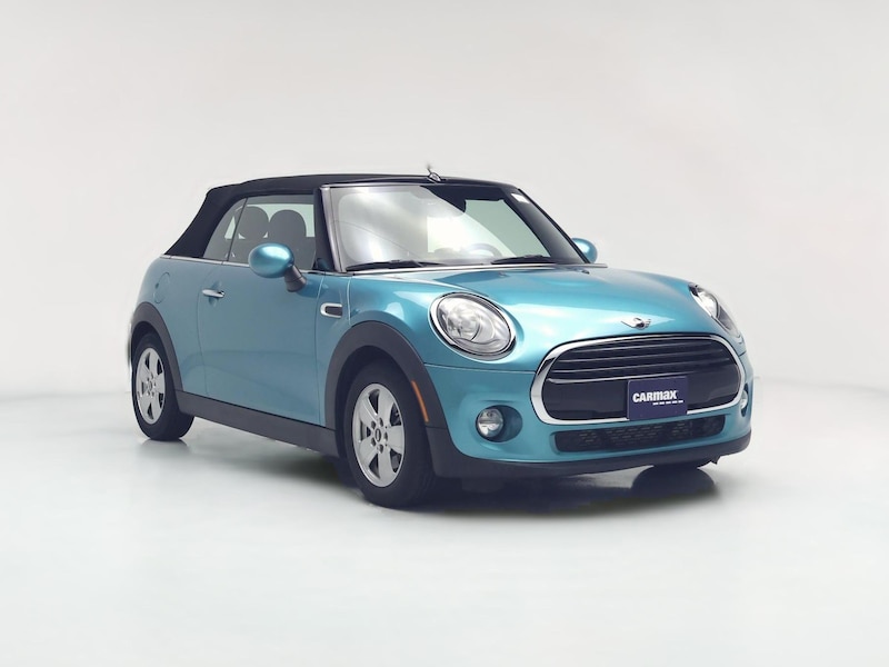 2016 MINI Cooper  -
                  Naperville, IL