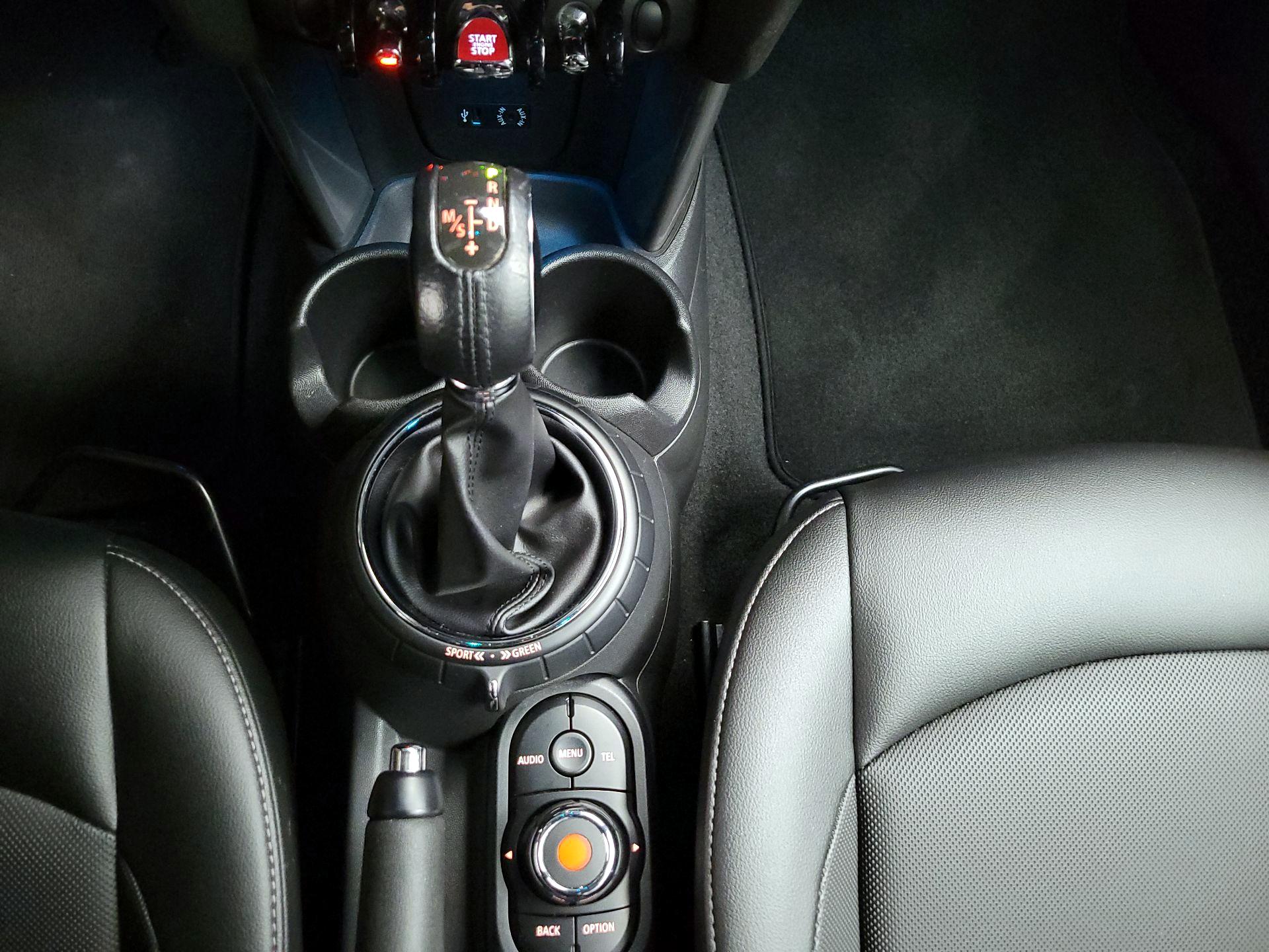 Thumbnail: 2016 MINI Cooper - 15