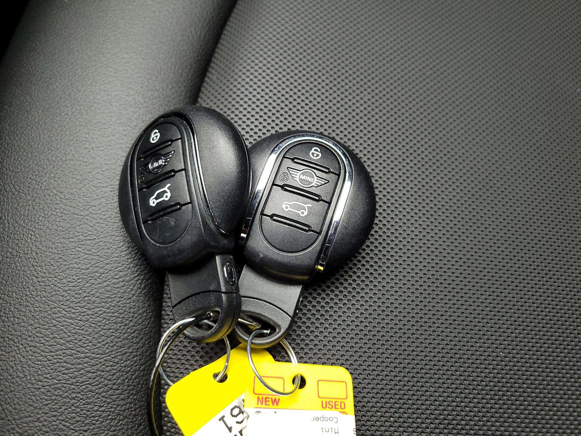 Thumbnail: 2016 MINI Cooper - 20
