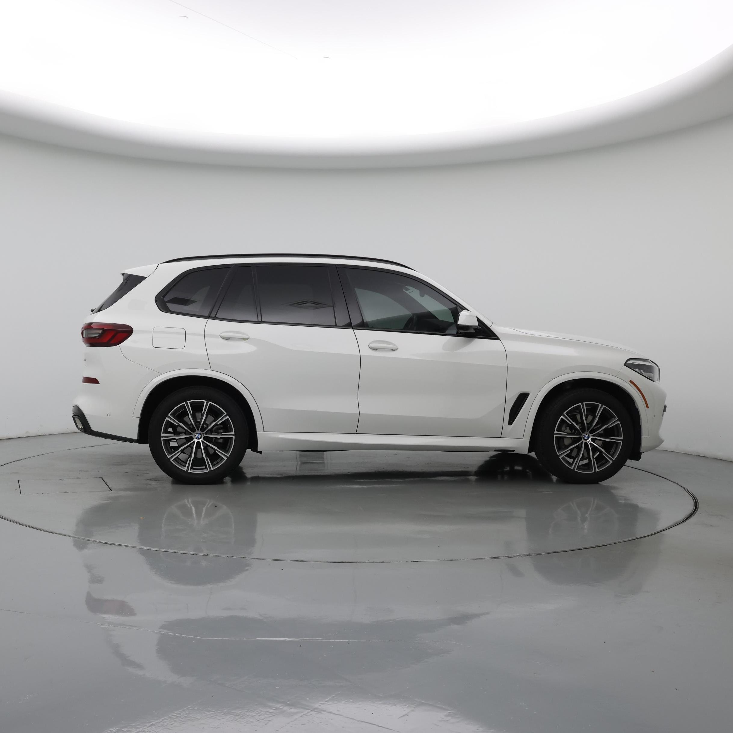 Thumbnail: 2023 BMW X5 - 7