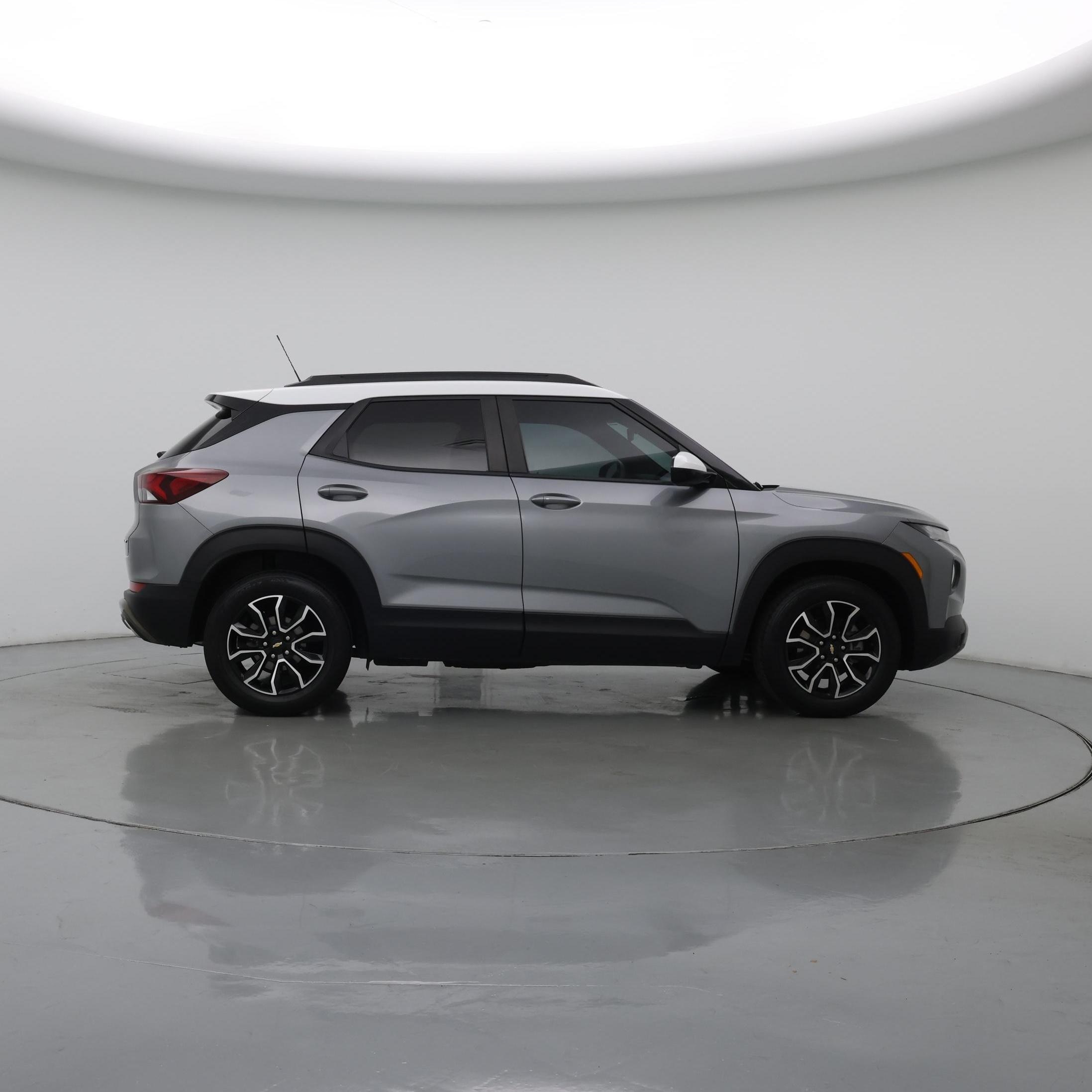 Thumbnail: 2023 Chevrolet TrailBlazer - 7