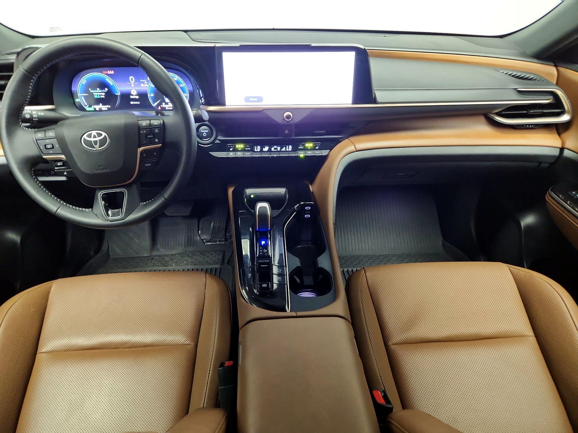 Thumbnail: 2025 Toyota Crown Signia - 9