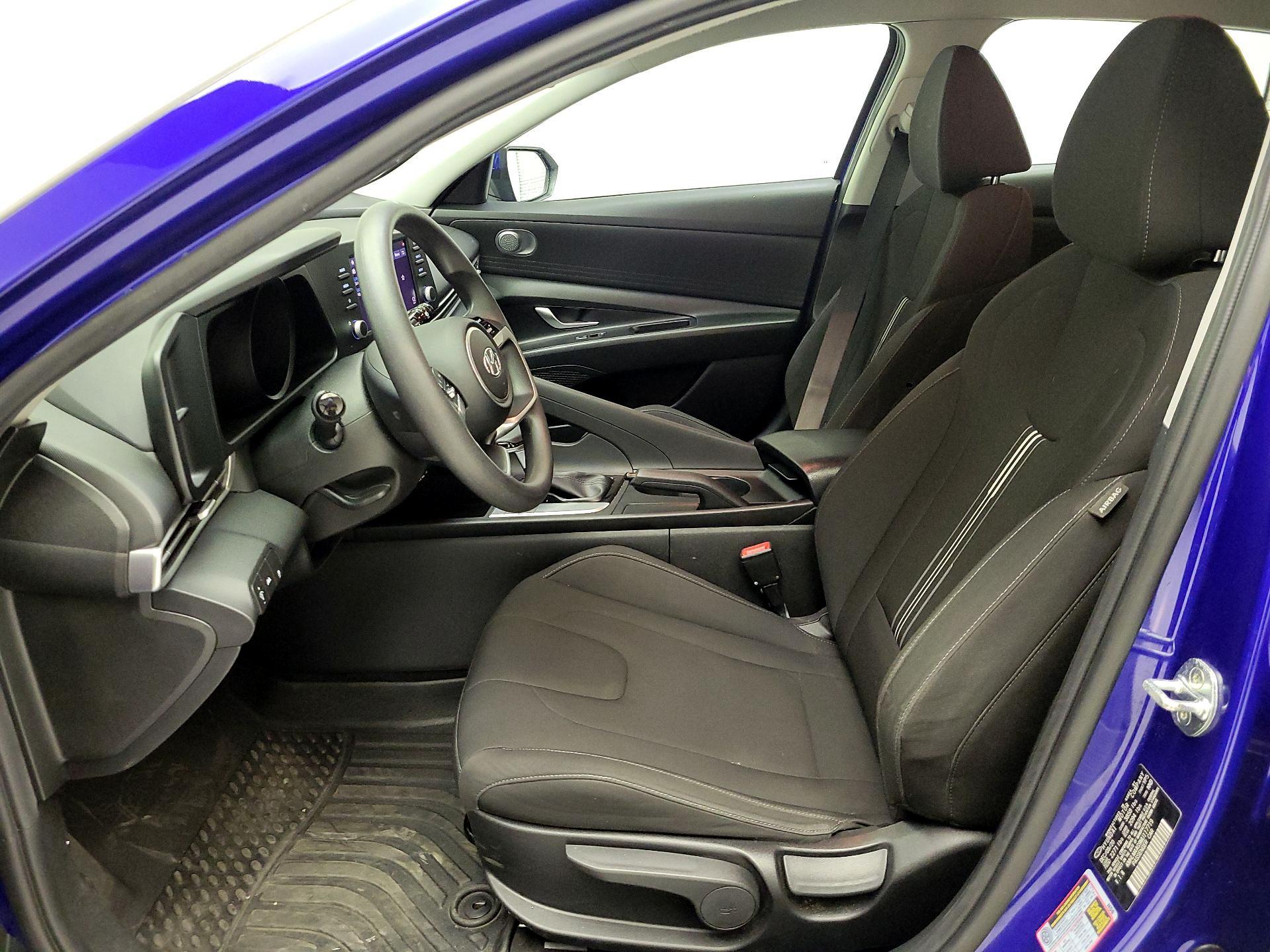 Thumbnail: 2021 Hyundai Elantra - 11