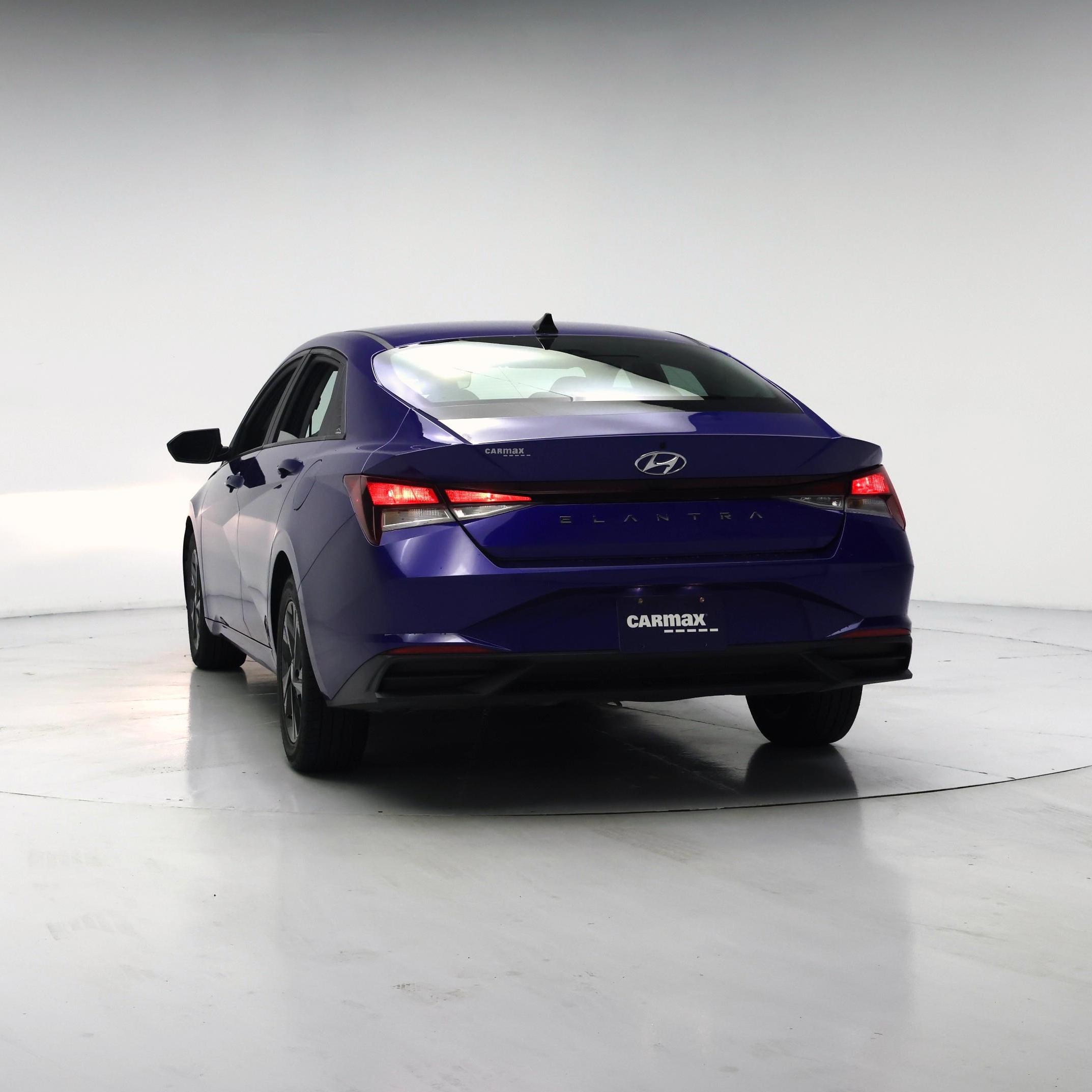 Thumbnail: 2021 Hyundai Elantra - 6