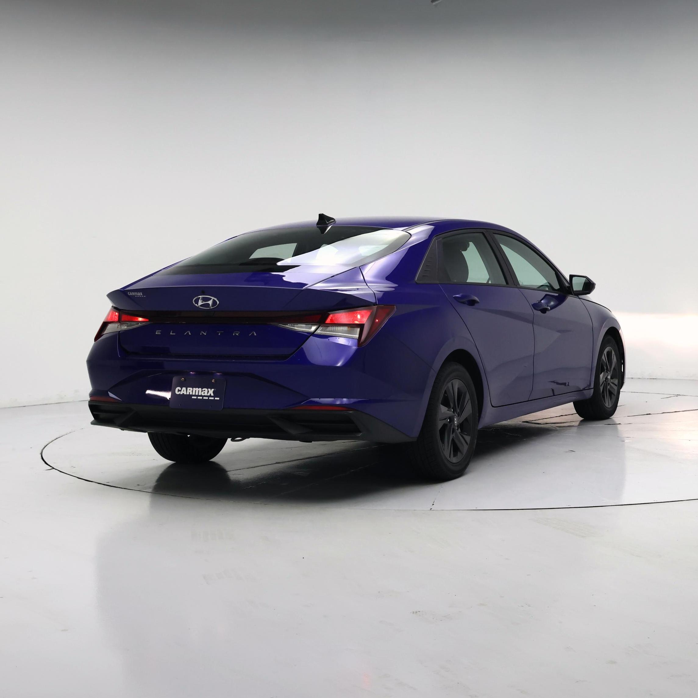Thumbnail: 2021 Hyundai Elantra - 8