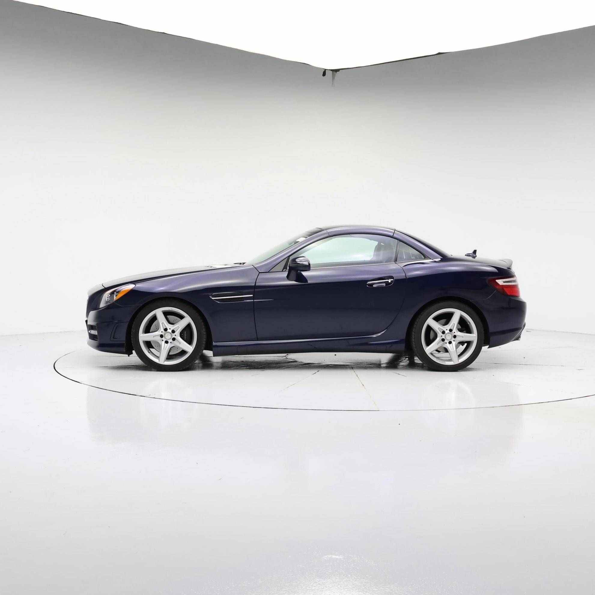 Thumbnail: 2016 Mercedes-Benz SLK - 3