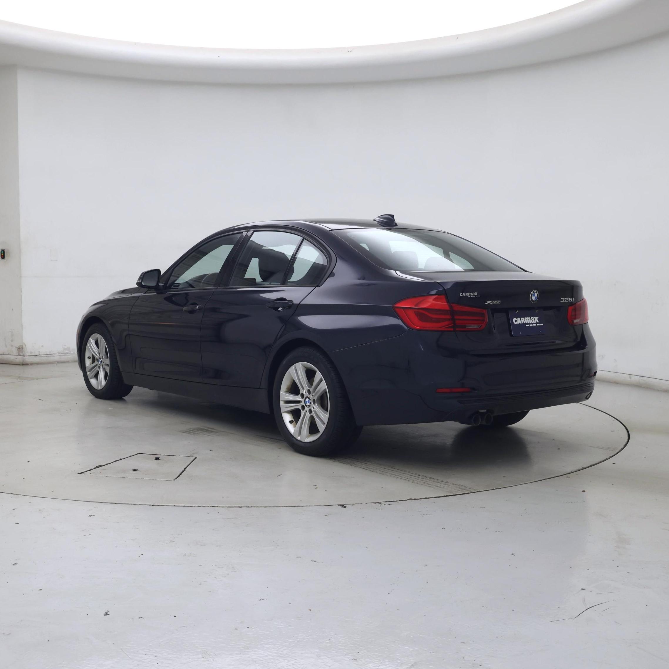 Thumbnail: 2016 BMW 3 Series - 2