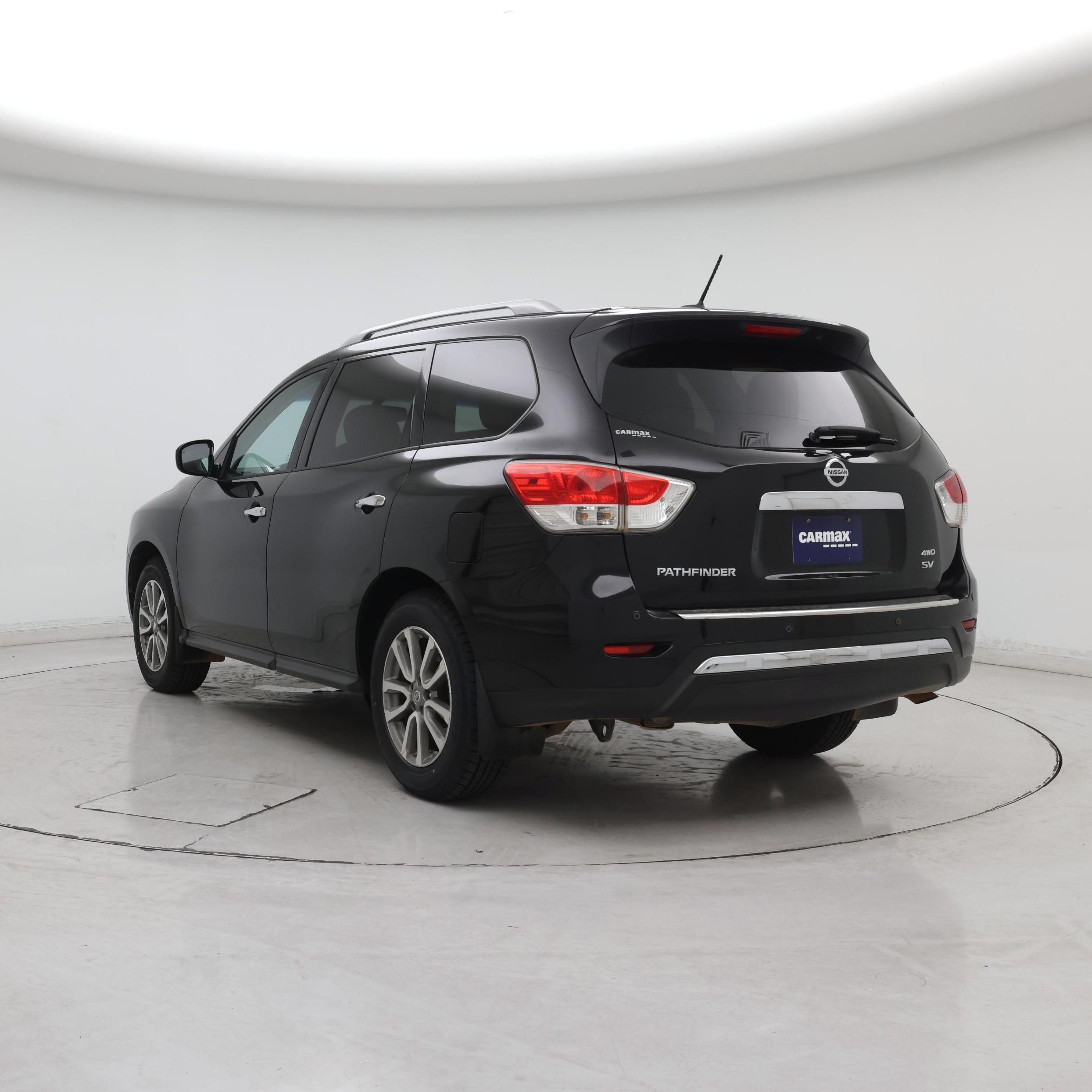 Thumbnail: 2016 Nissan Pathfinder - 2