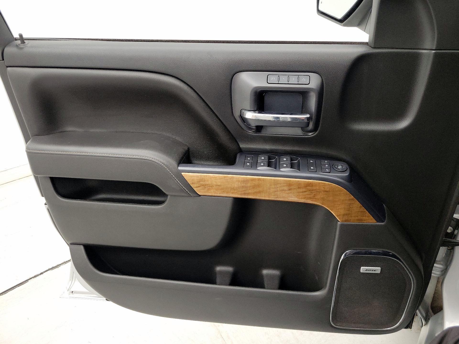 Thumbnail: 2017 Chevrolet Silverado 1500 - 12