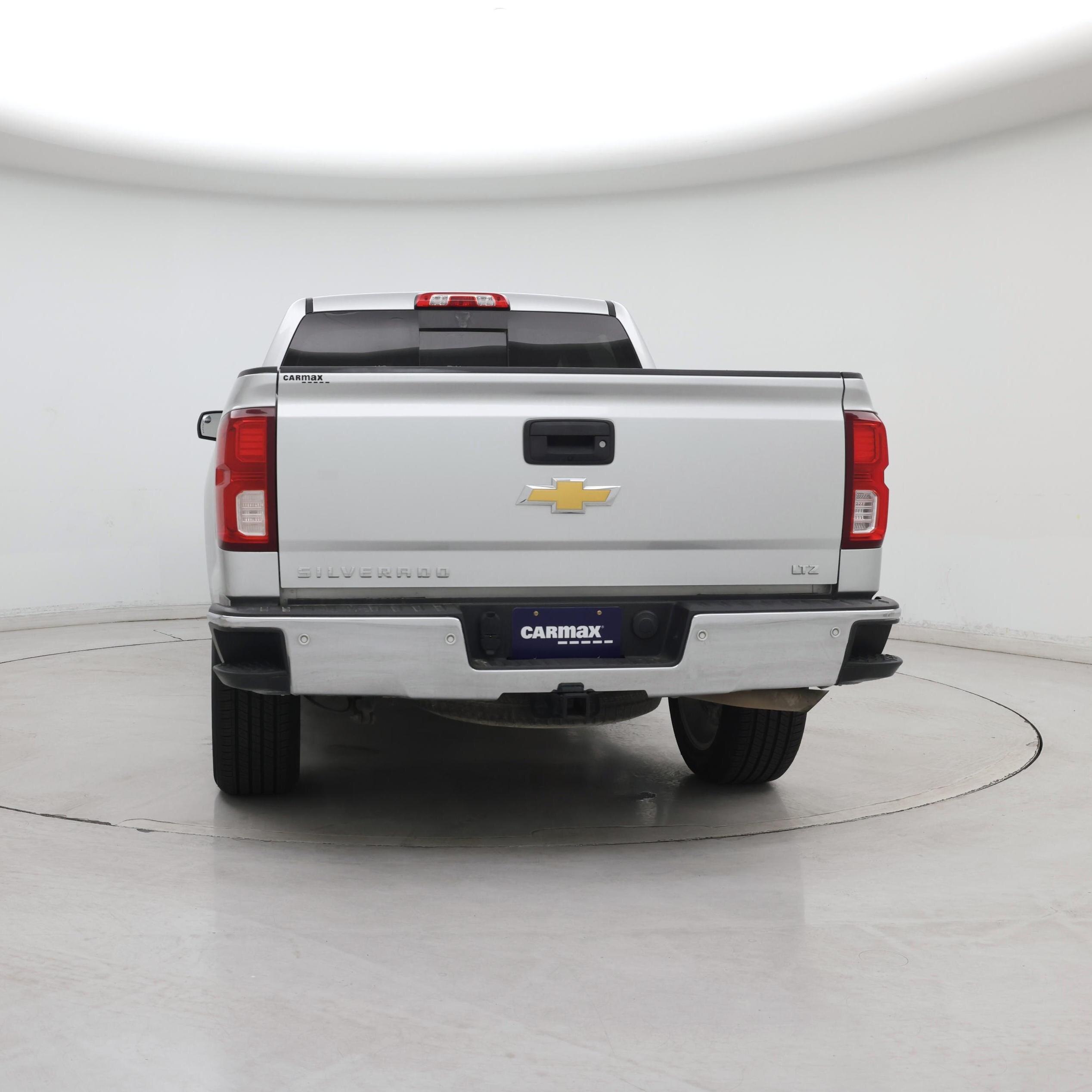 Thumbnail: 2017 Chevrolet Silverado 1500 - 6