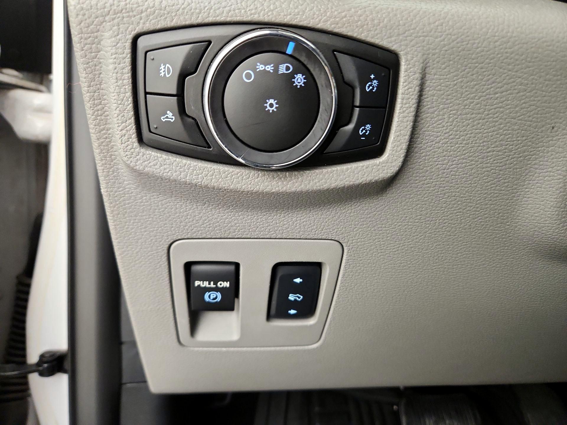 Thumbnail: 2015 Ford F-150 - 11